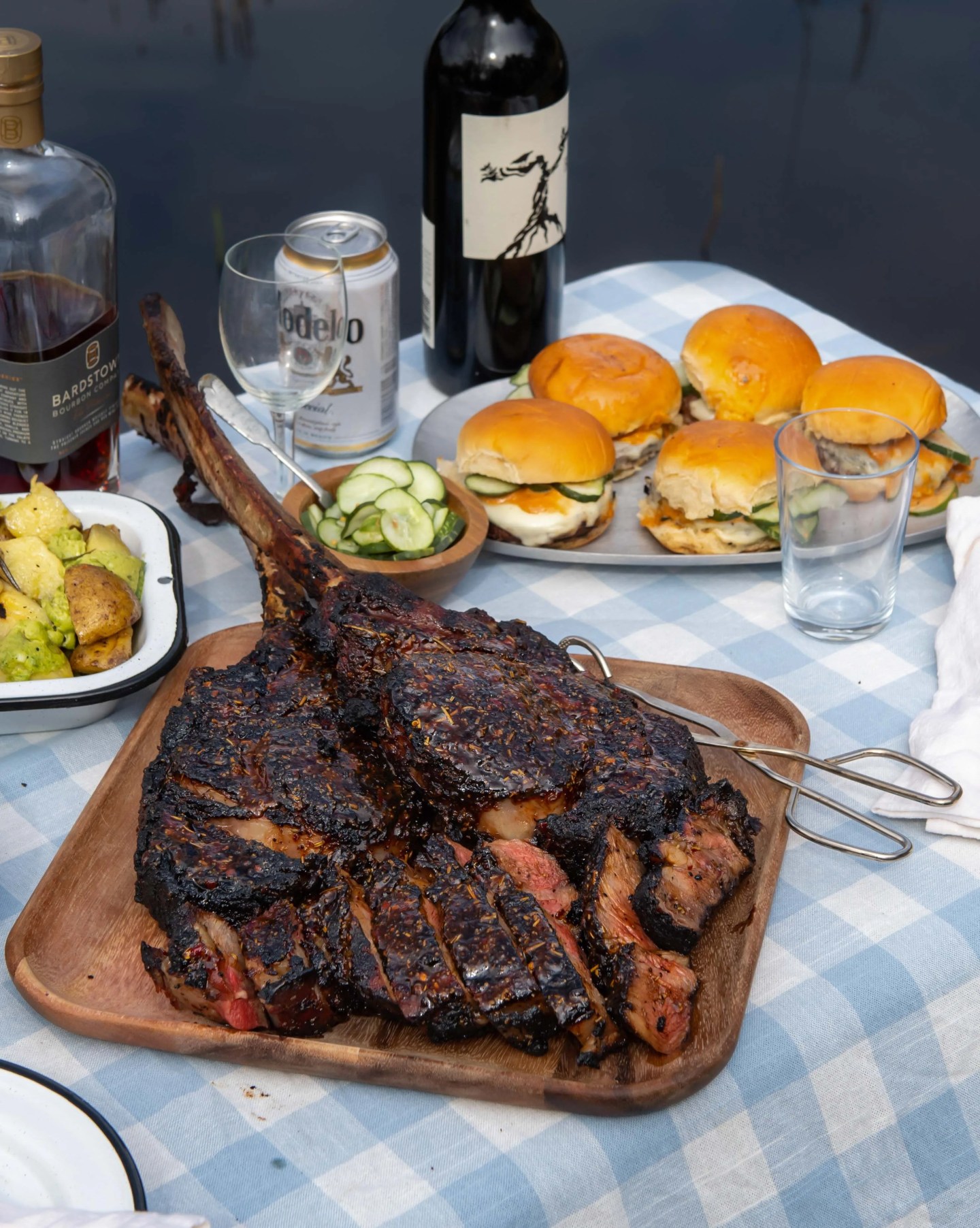 bbq tomahawk steak