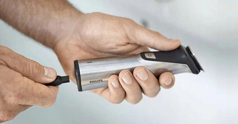 charging beard trimmer