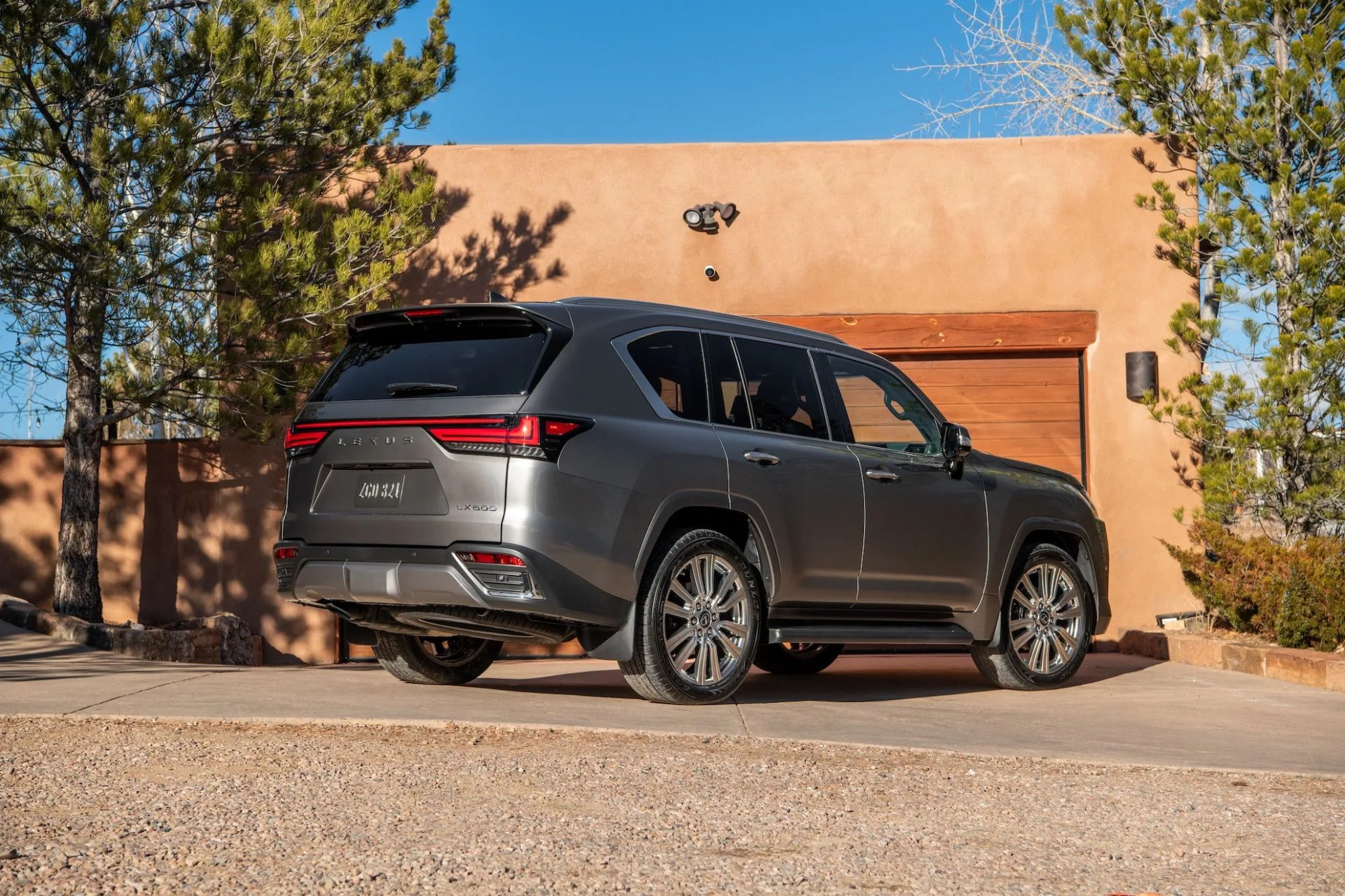 lexus lx 600