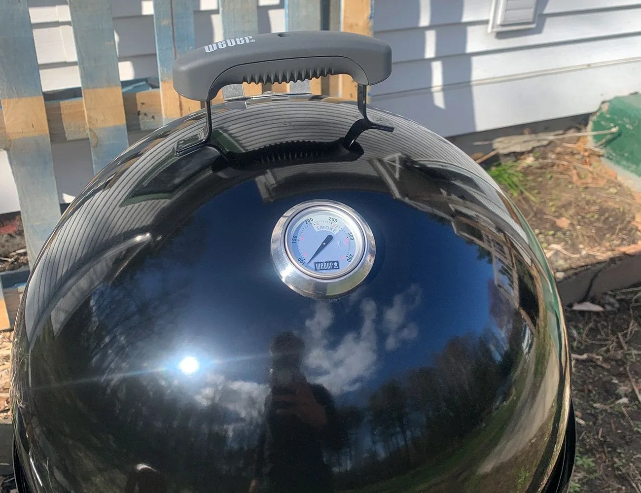 weber smokey mountain smoker temperature dial on lid