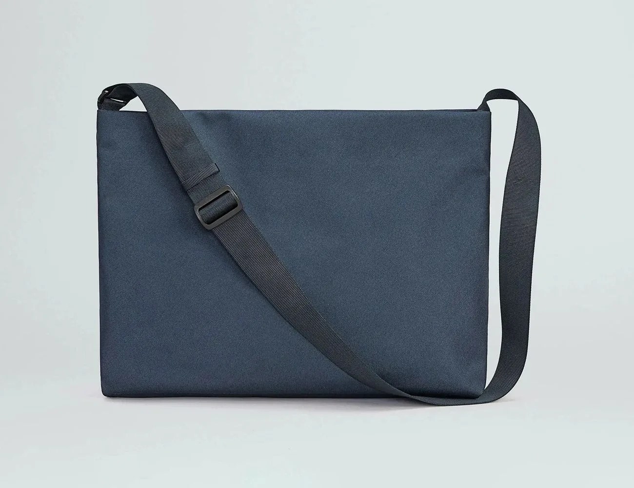 away travel bag