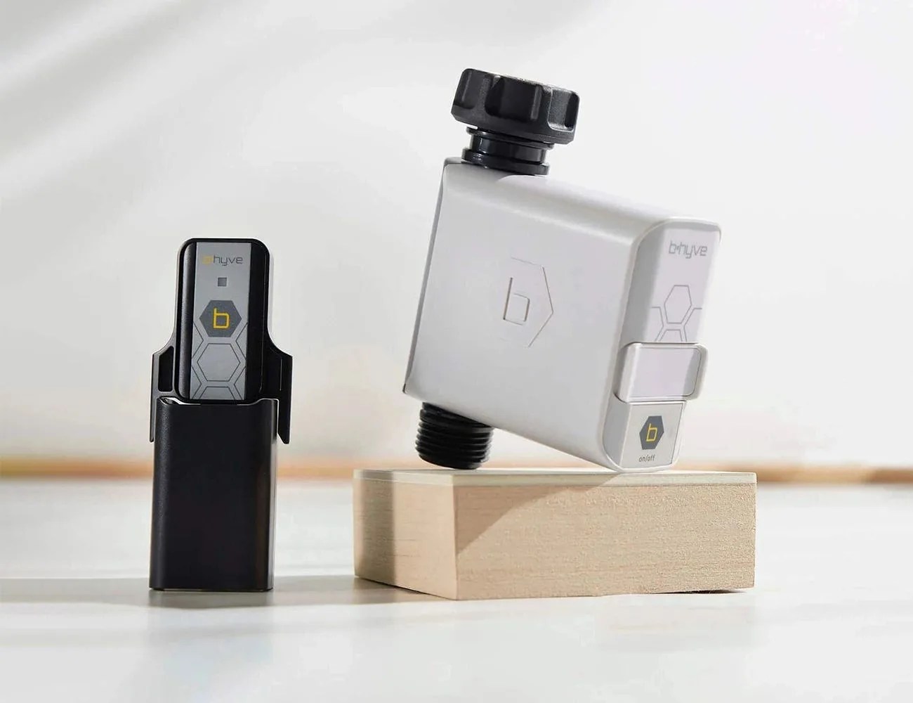 b hyve smart hose watering timer and wifi hub