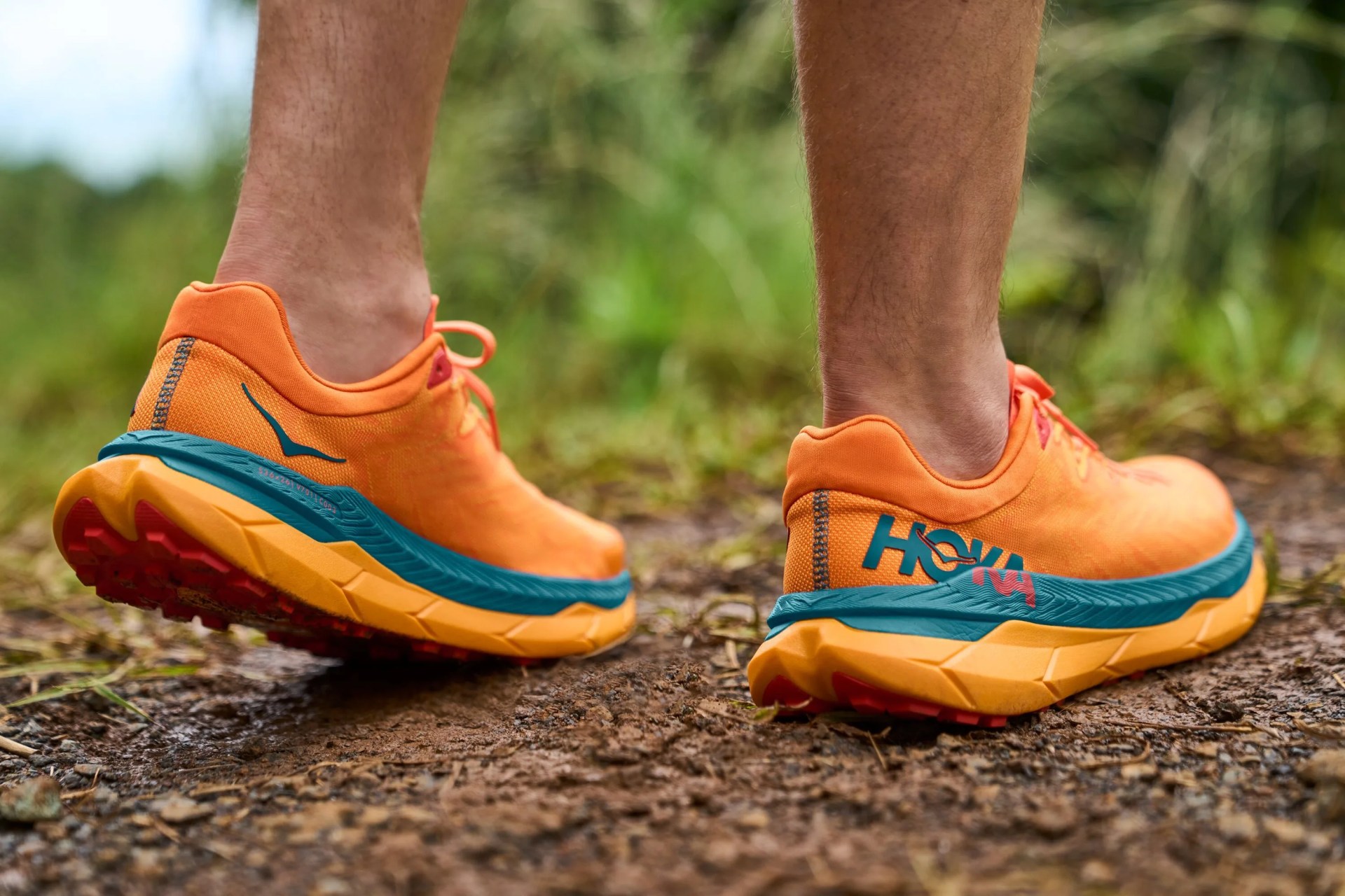 hoka tecton x running shoe