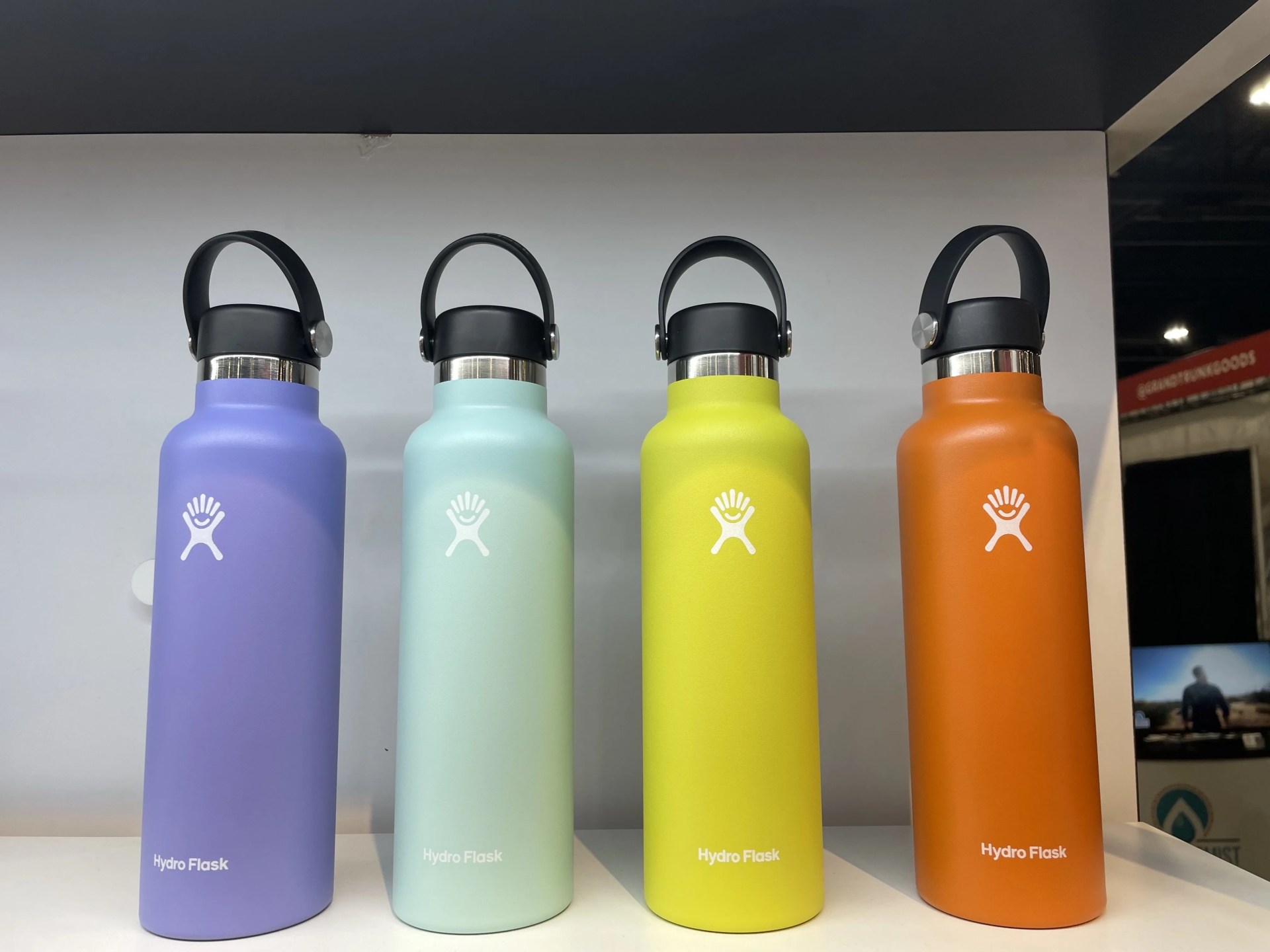 hydro flask spring 23