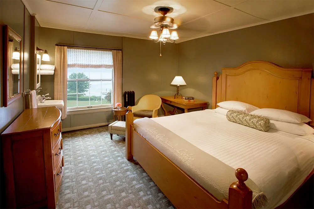 lake quinault lodge historic room