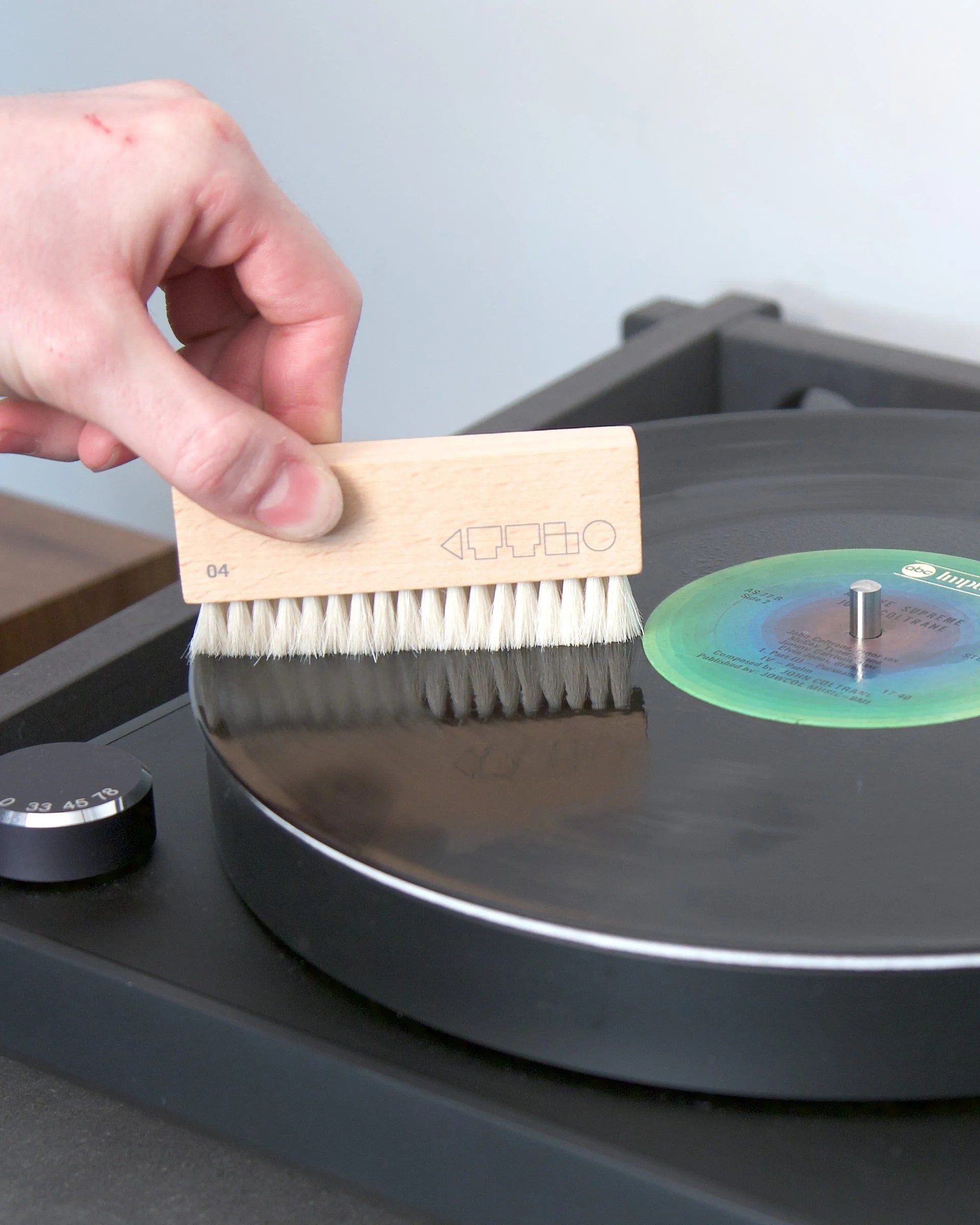 turntable lab wet and dry goat hair vinyl record brush