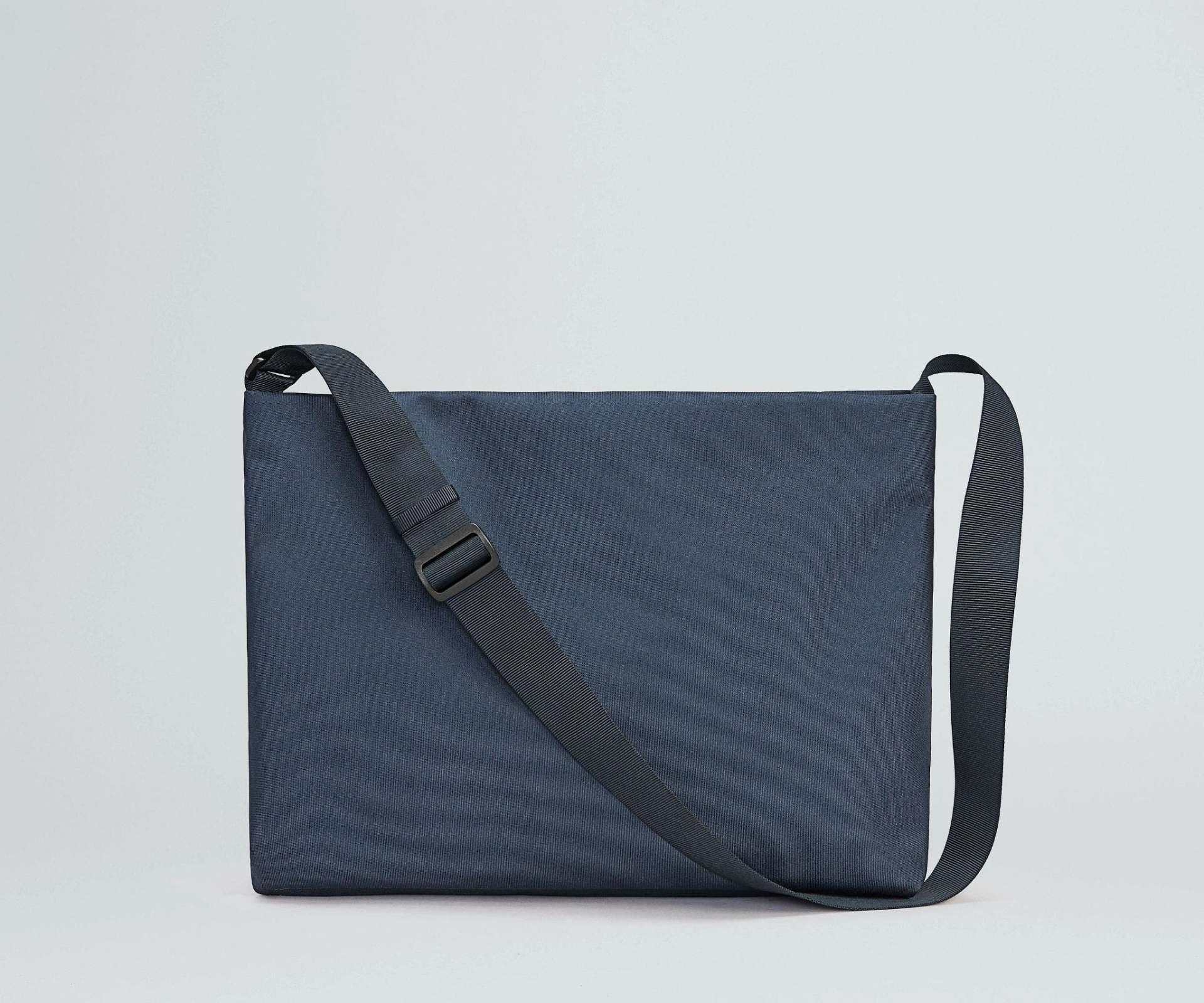 F.A.R Messenger 16L