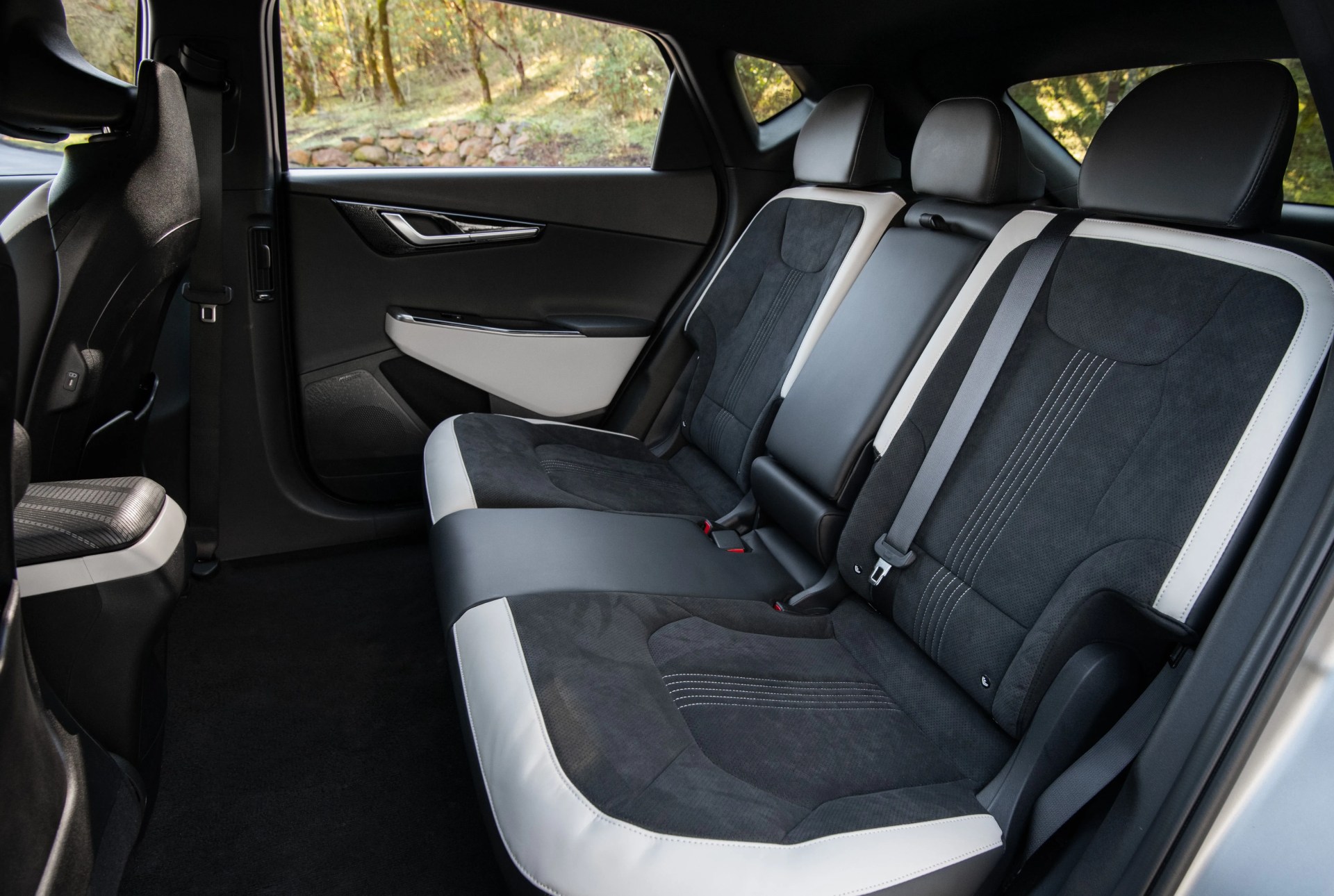 2022 kia ev6 npi chairs
