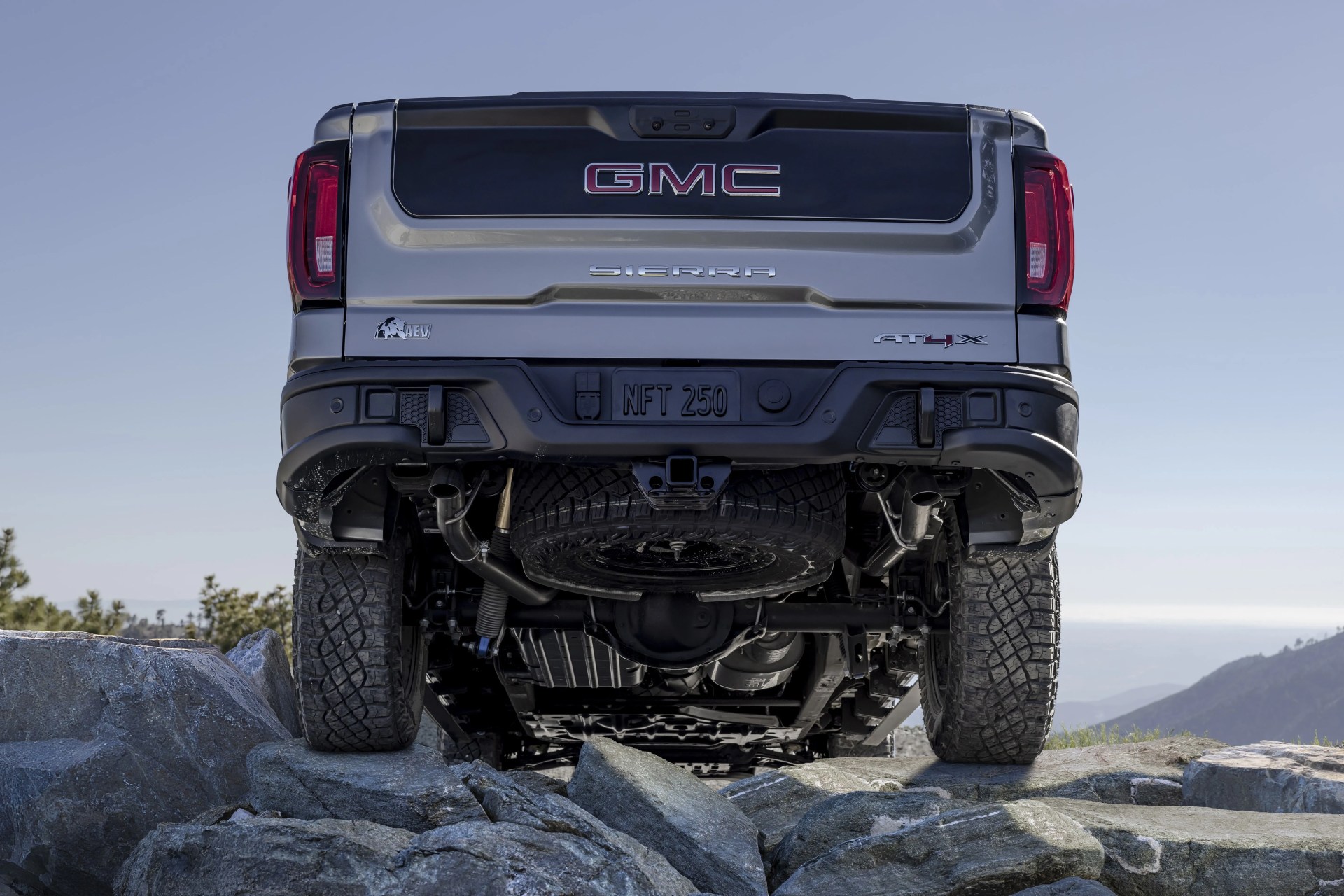 gmc sierra 1500 at4x aev edition with new off road modifications