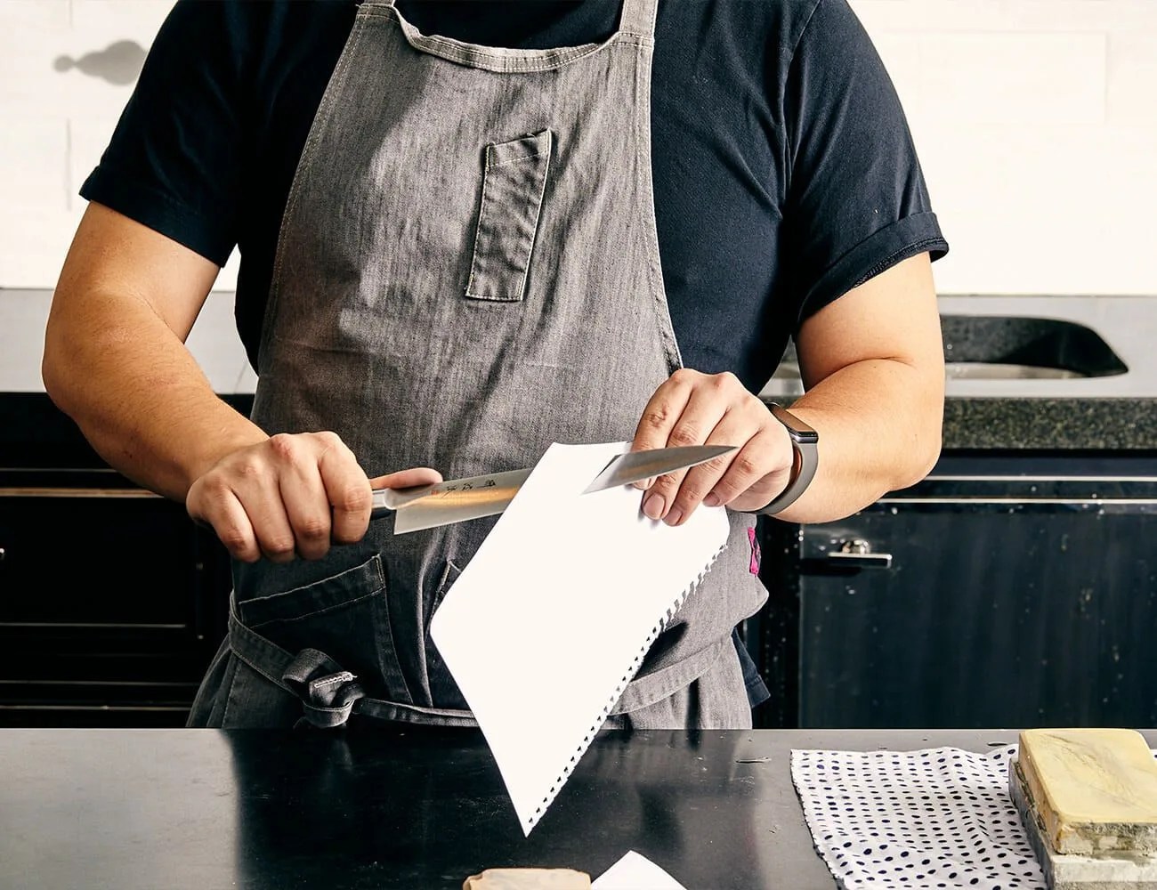 How-To-Sharpen-A-Chefs-Knife-Gear-PAtrol-inline-7
