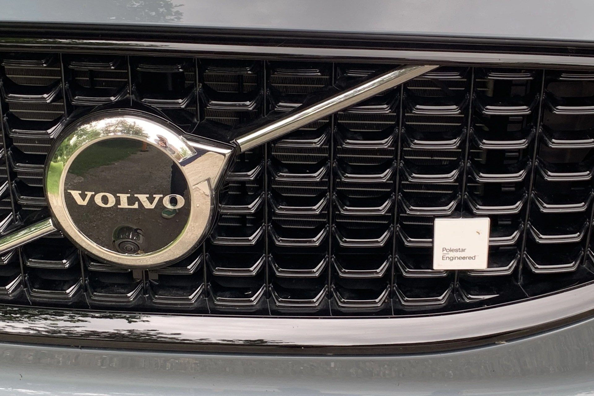 volvo xc60 recharge grille