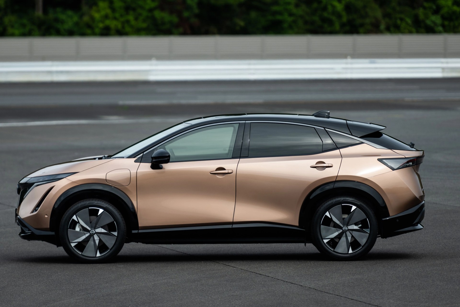 nissan ariya