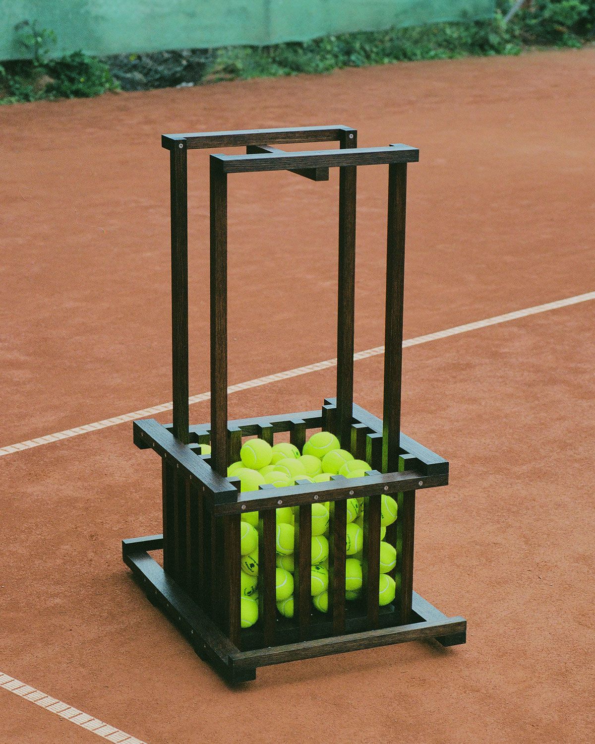 palmes trophy wooden ball basket