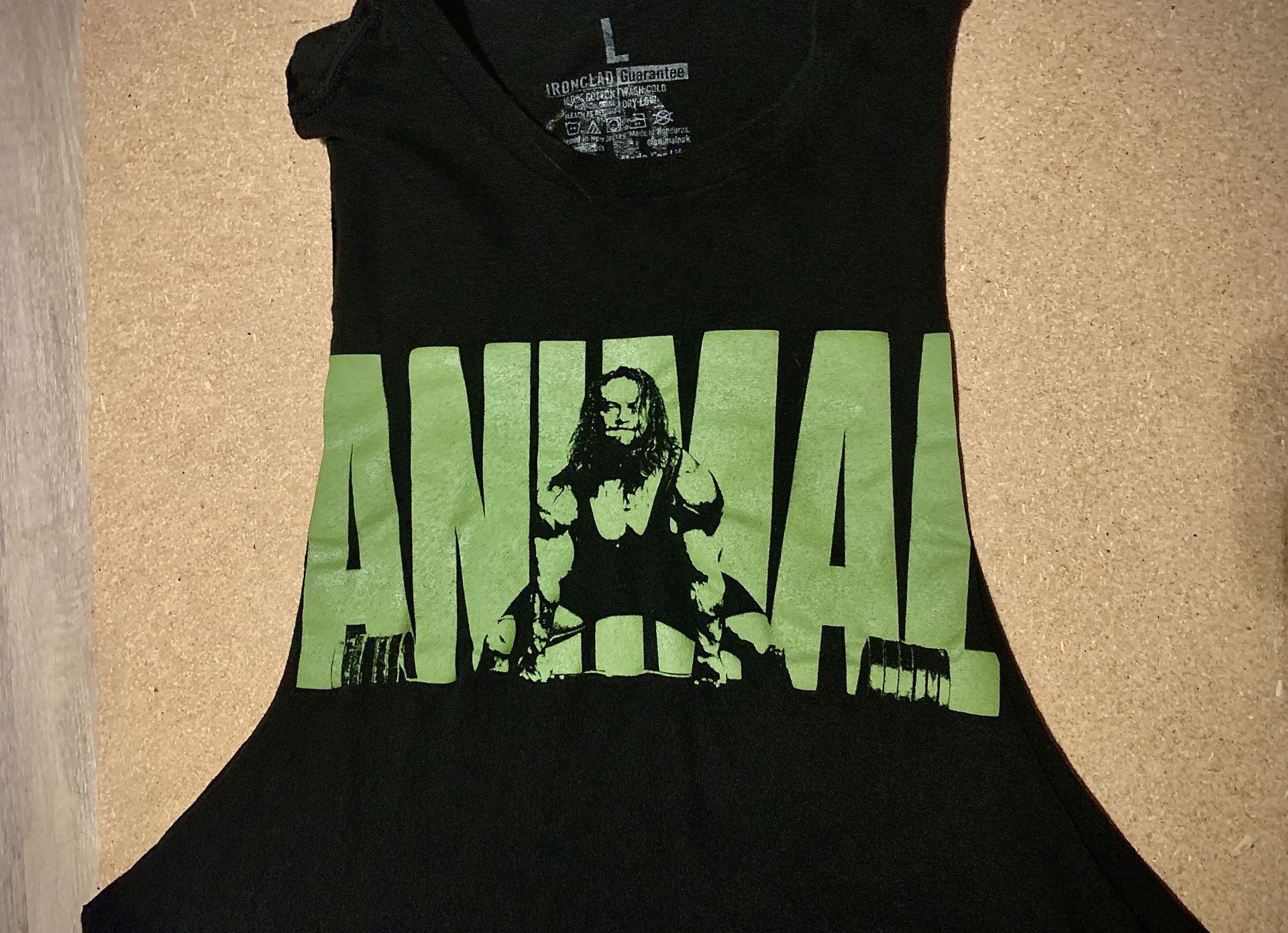 tshirt with cut off sleeves