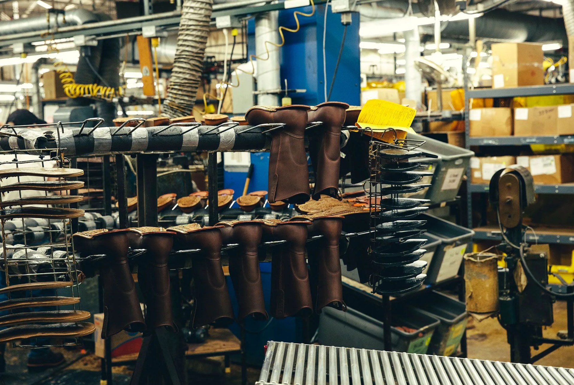 red-wing-factory-gear-patrol-slide-16