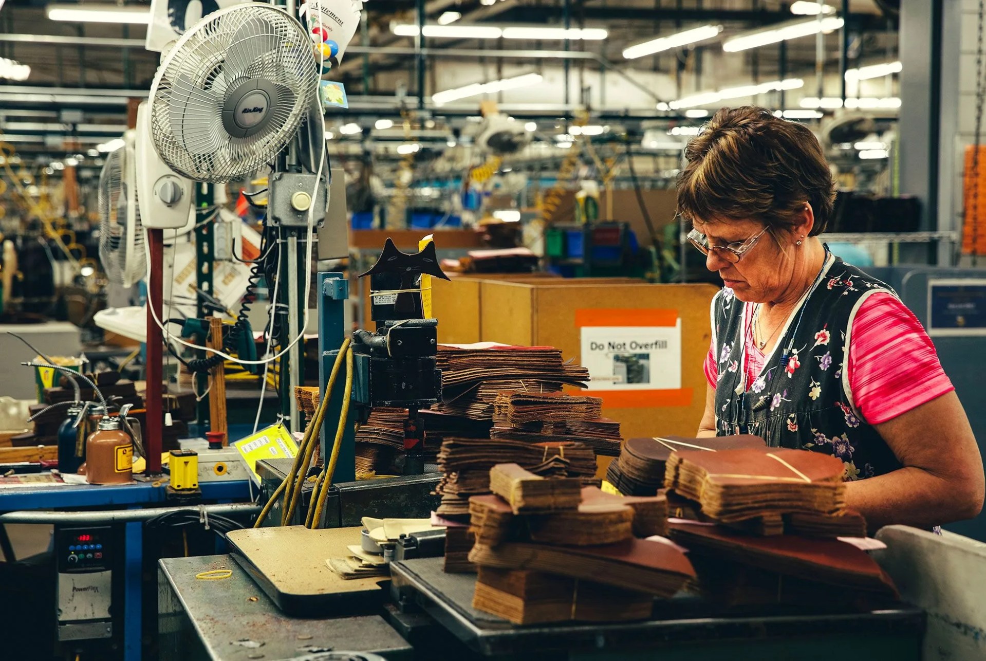 red-wing-factory-gear-patrol-slide-2