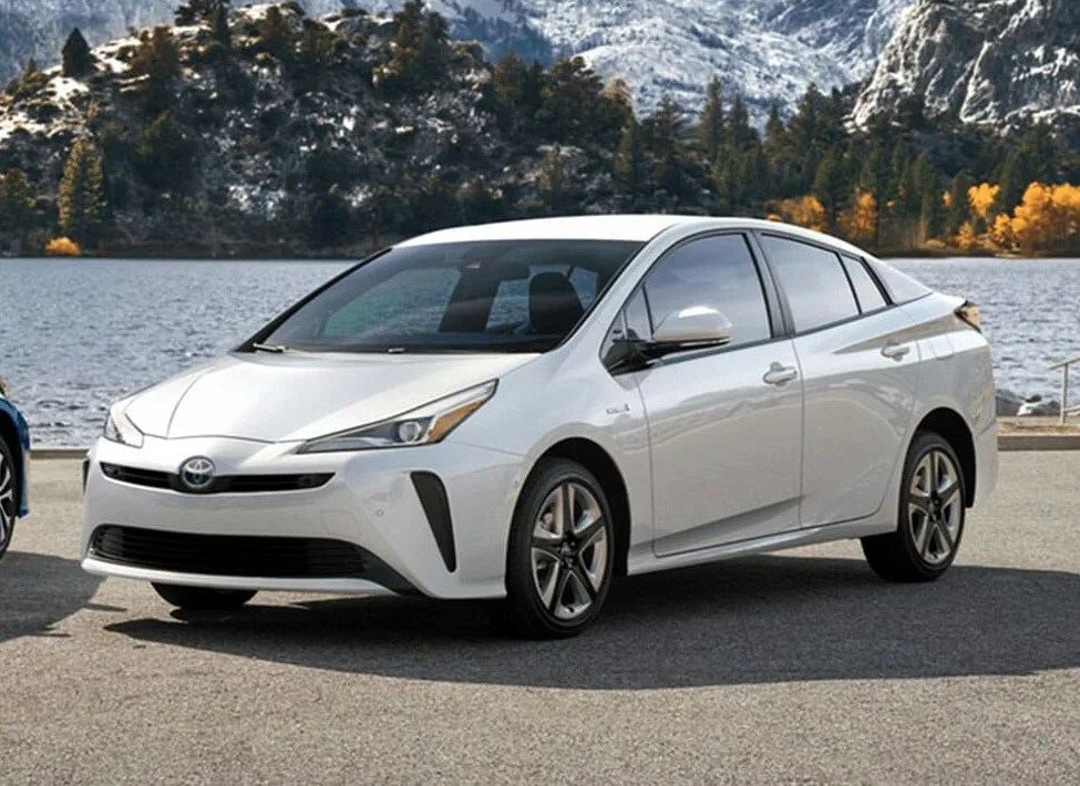 2020 prius gear patrol