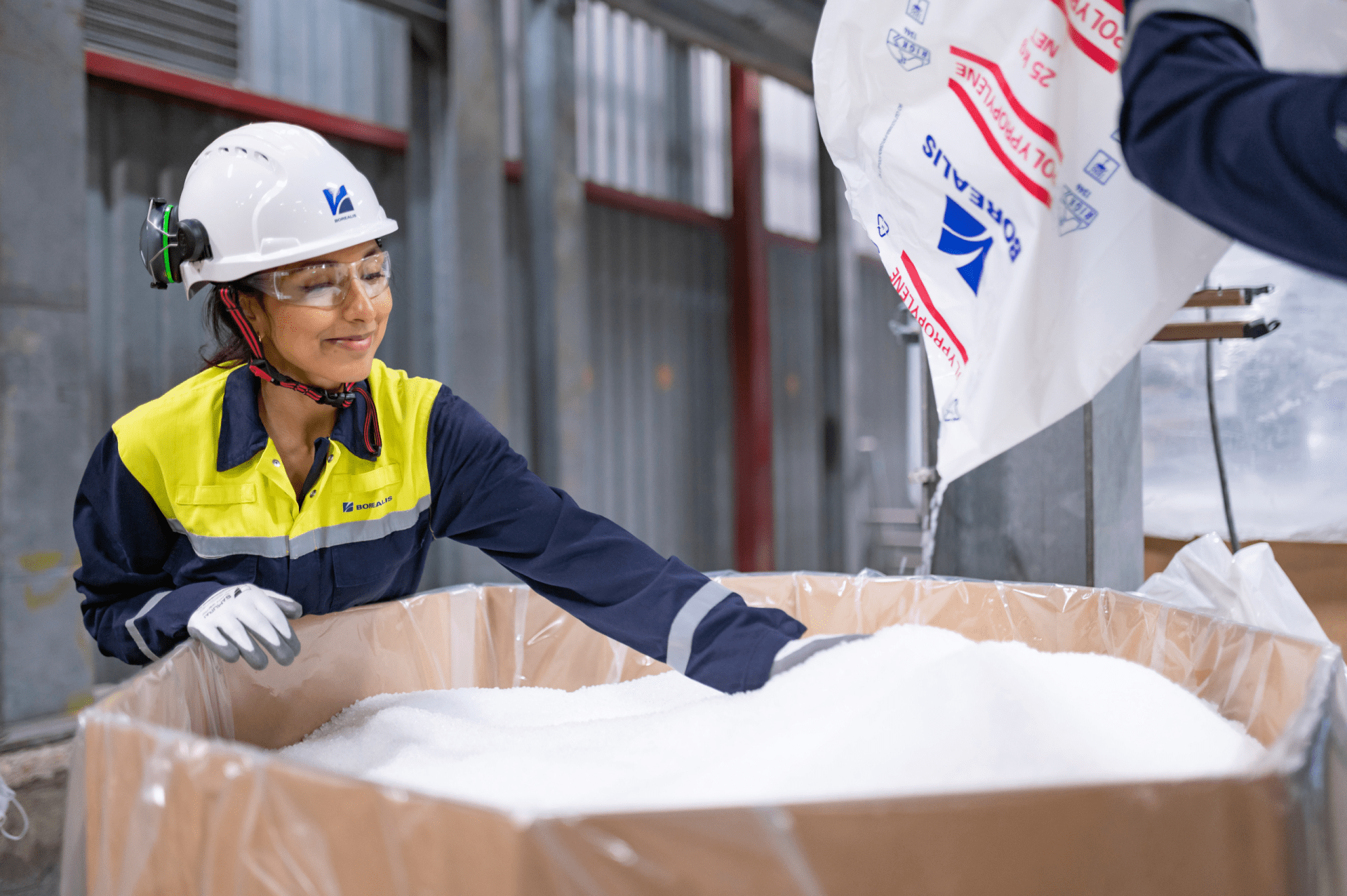 consumer products, ffs, hdss, sack, bag, packaging, flexible, industrial, factory, workers, plant