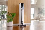 lg cordzero a9 kompressor vacuum in a hallway