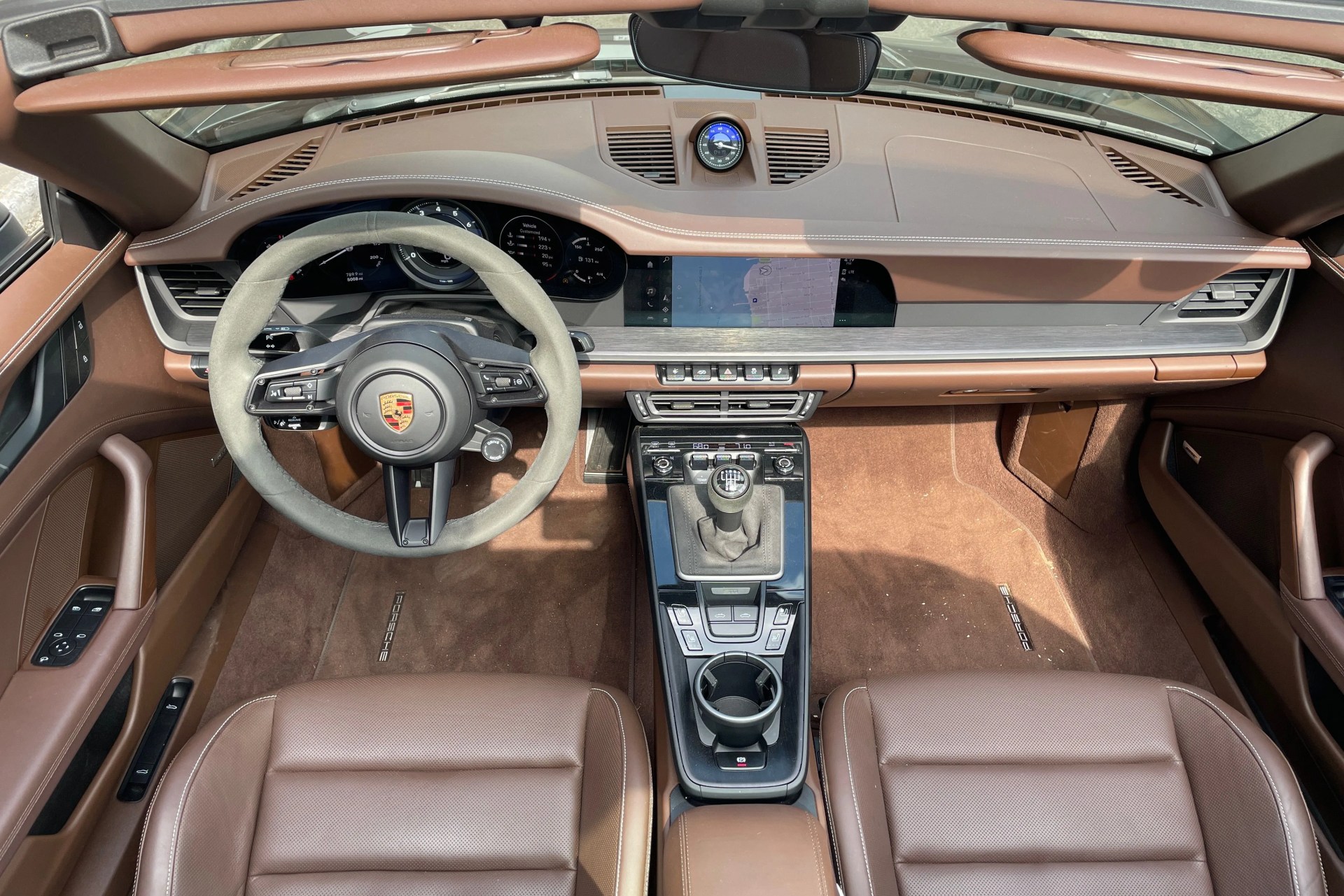 2022 porsche 911 targa 4 gts in green