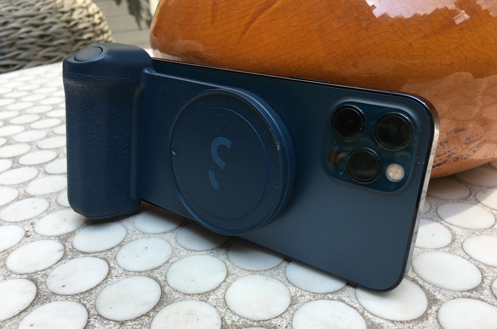 snapgrip shiftcam iphone magsafe