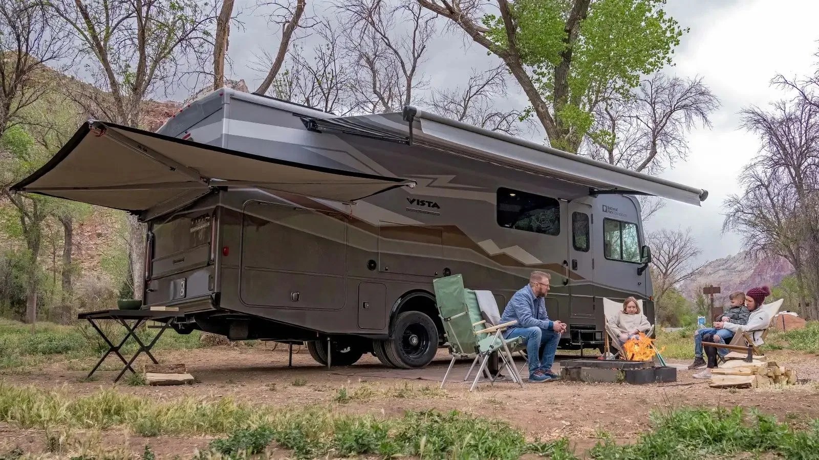 winnebago vista npf trailer at camp site
