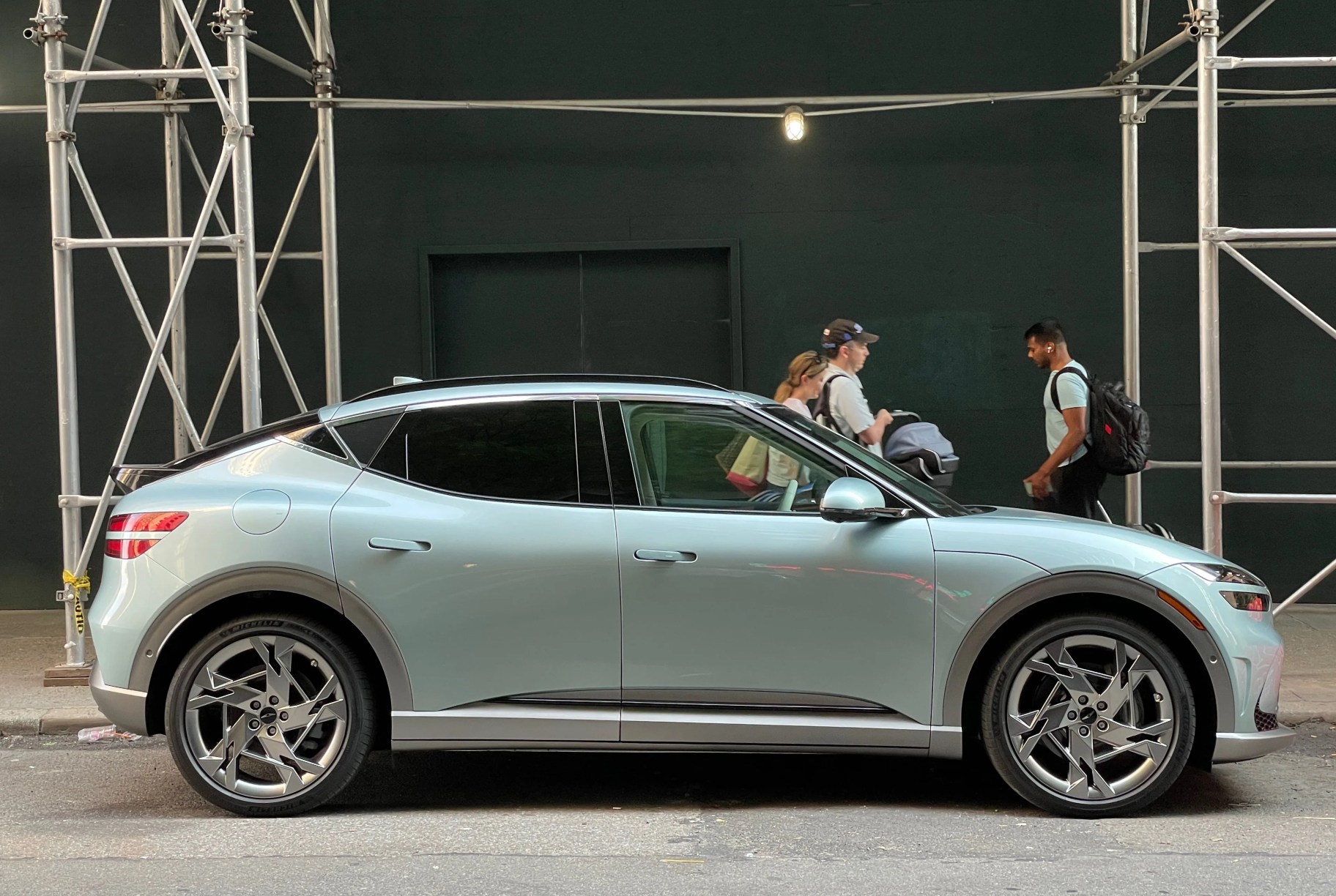genesis gv60 mint green 2023