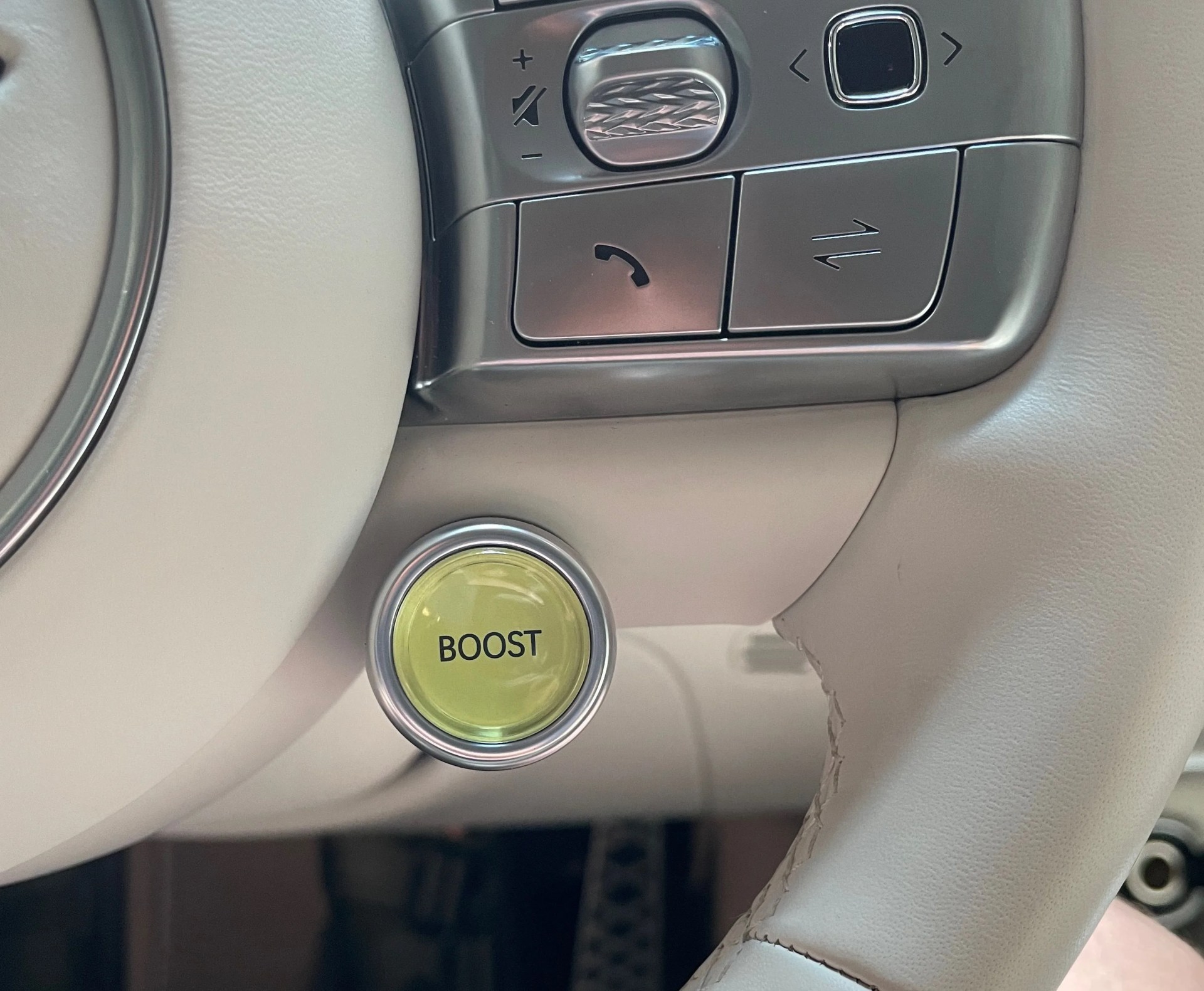genesis gv60 mint green 2023