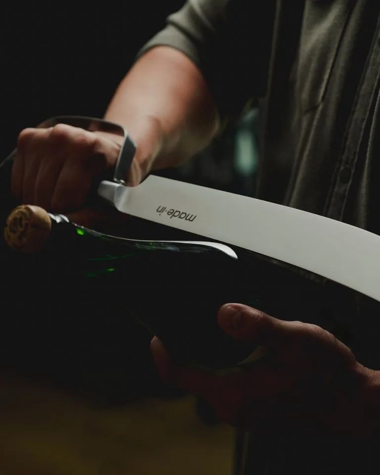champagne saber