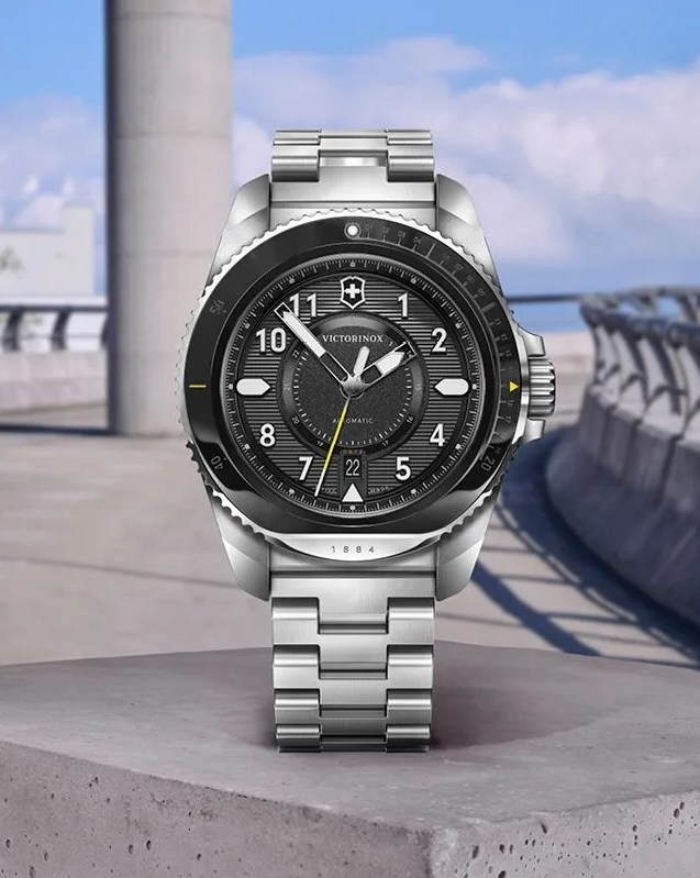 victorinox journey 1884 watch