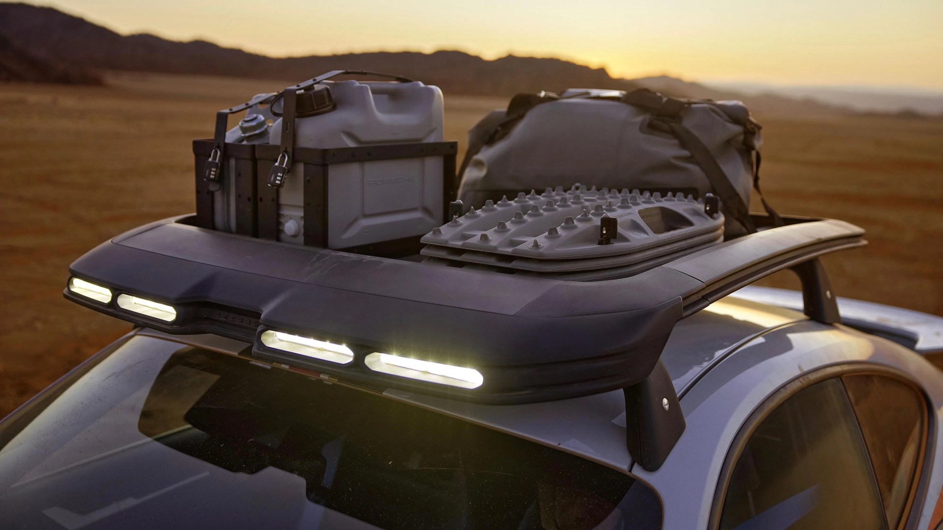 porsche 911 dakar