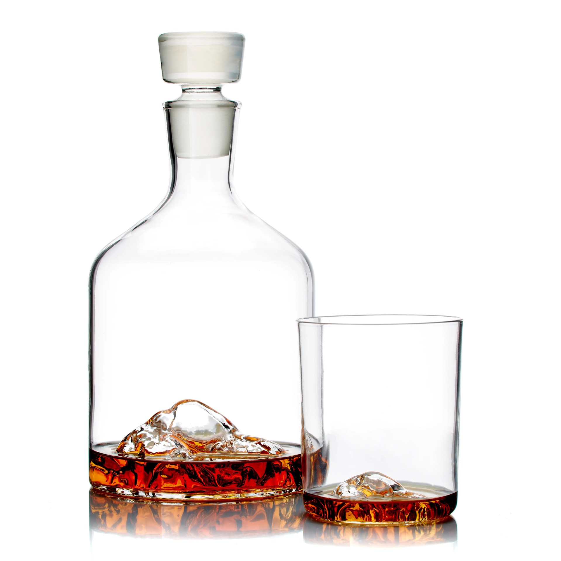 Whiskey Peaks Mountain Decanter + Mt. Rainier Set of 2 Whiskey Glasses