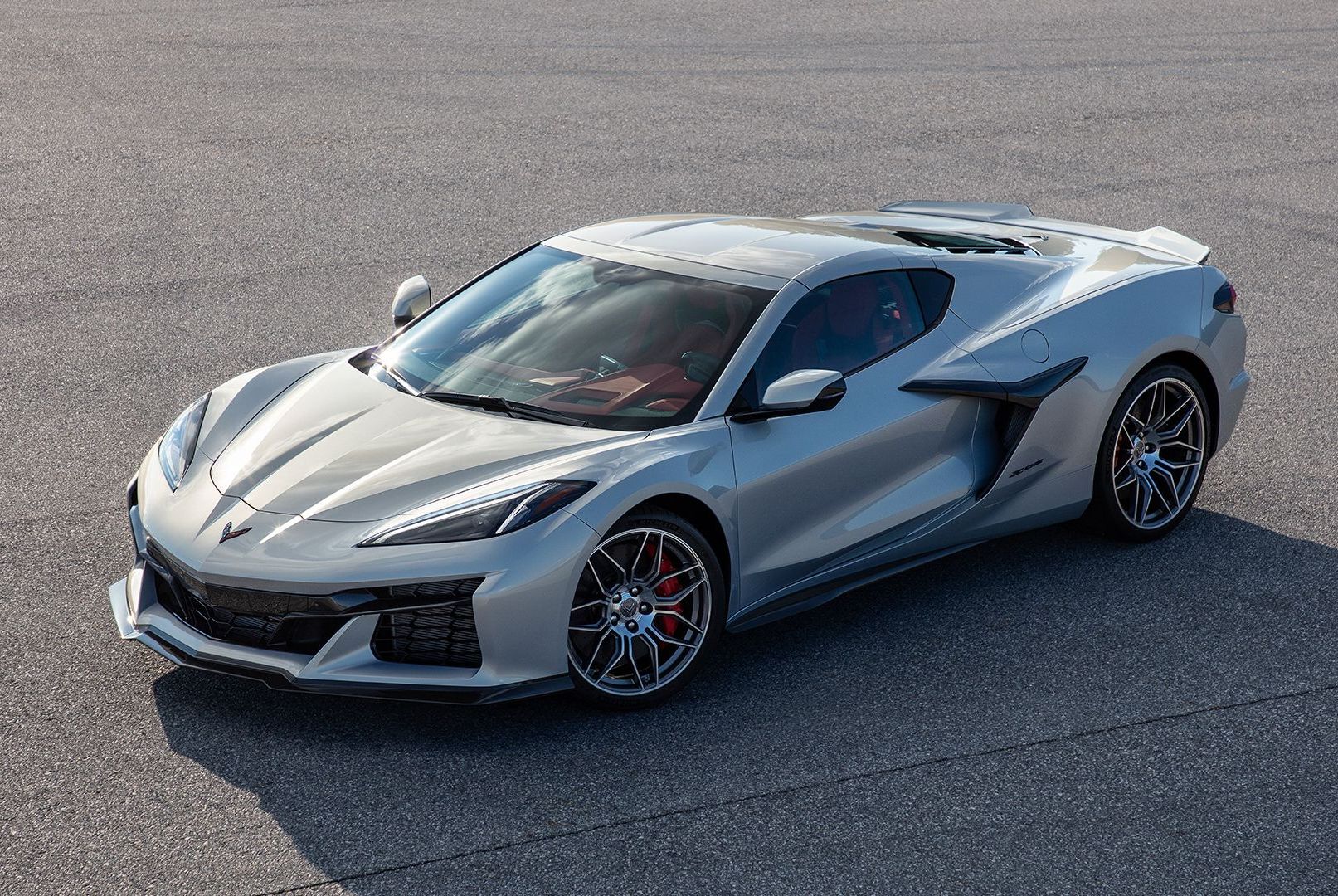 first glimpse of the all new 2023 chevrolet corvette z06 full reveal coming 102621
