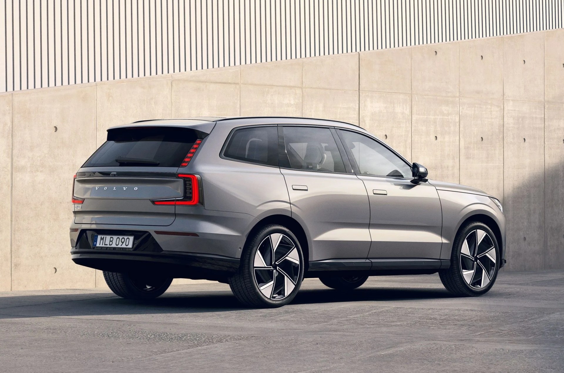 volvo ex90 2023 ev