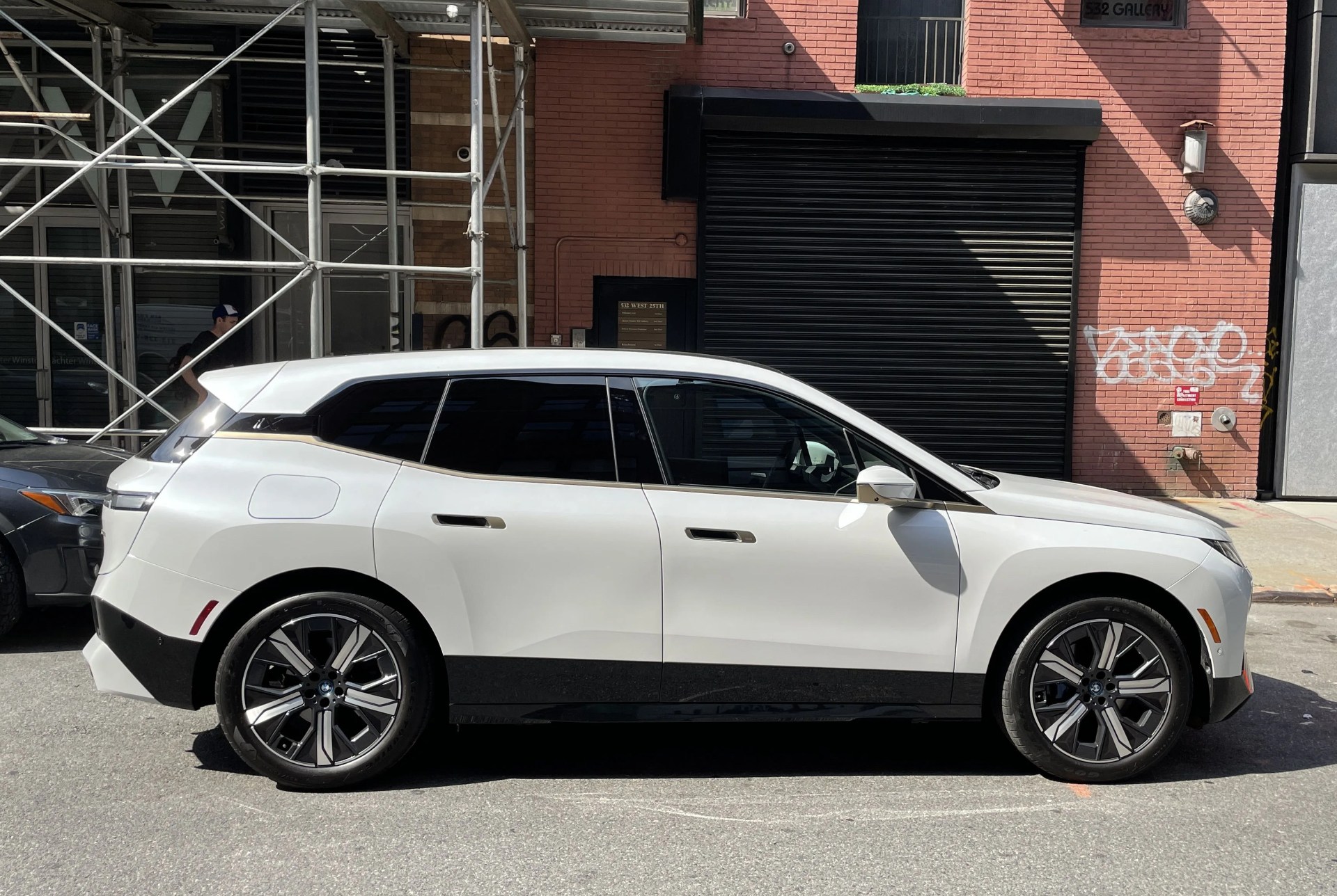 2022 bmw ix in white