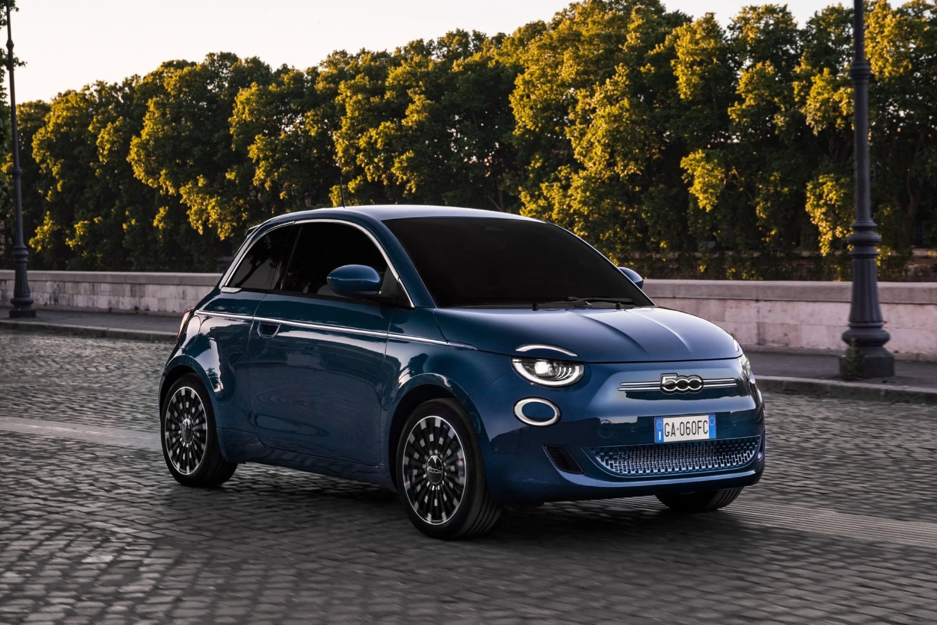fiat 500e hatchback european specification shown