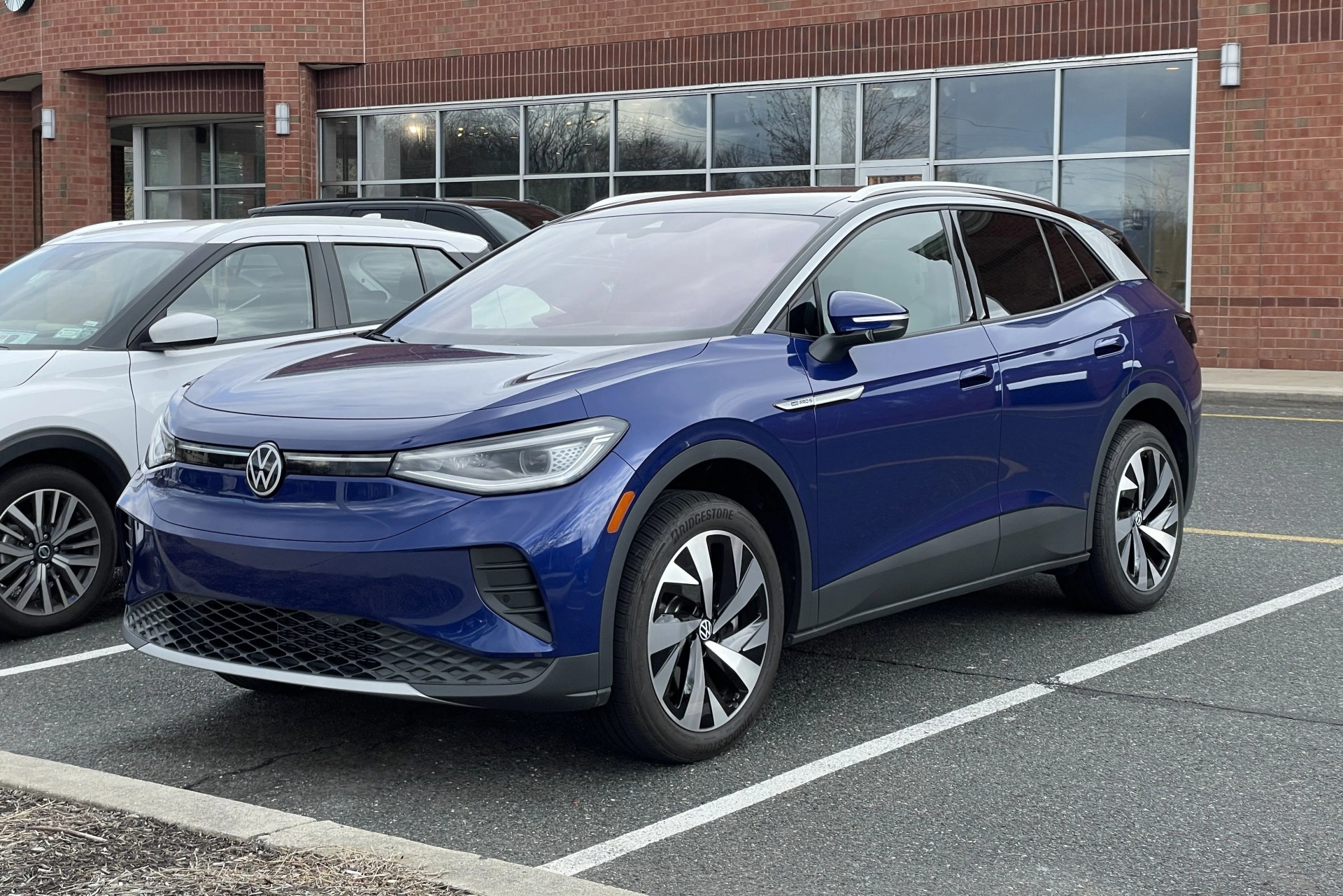 vw id 4 suv