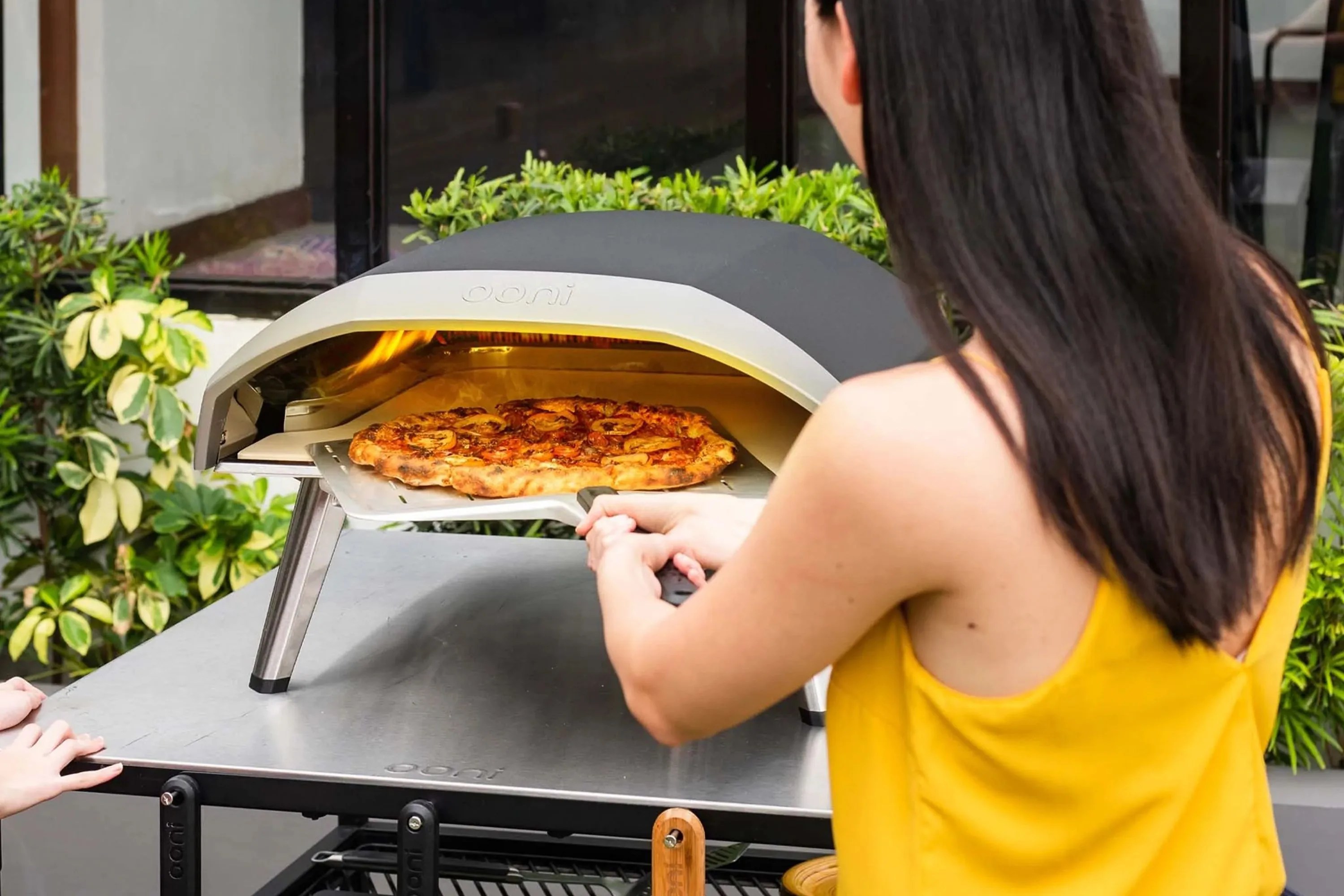 ooni koda 16 gas powered pizza oven