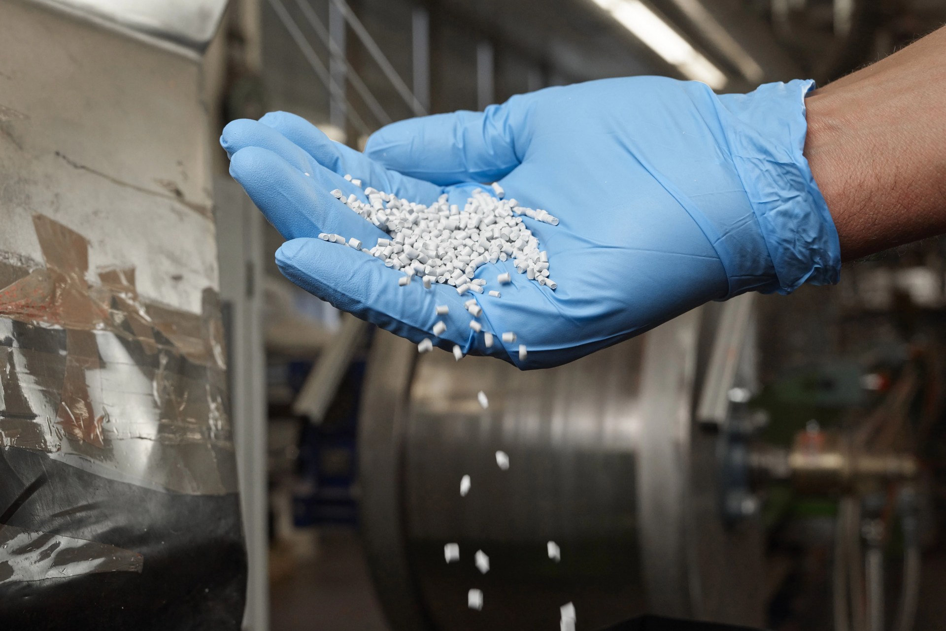 bioceramic pellets used to make the moonswatch