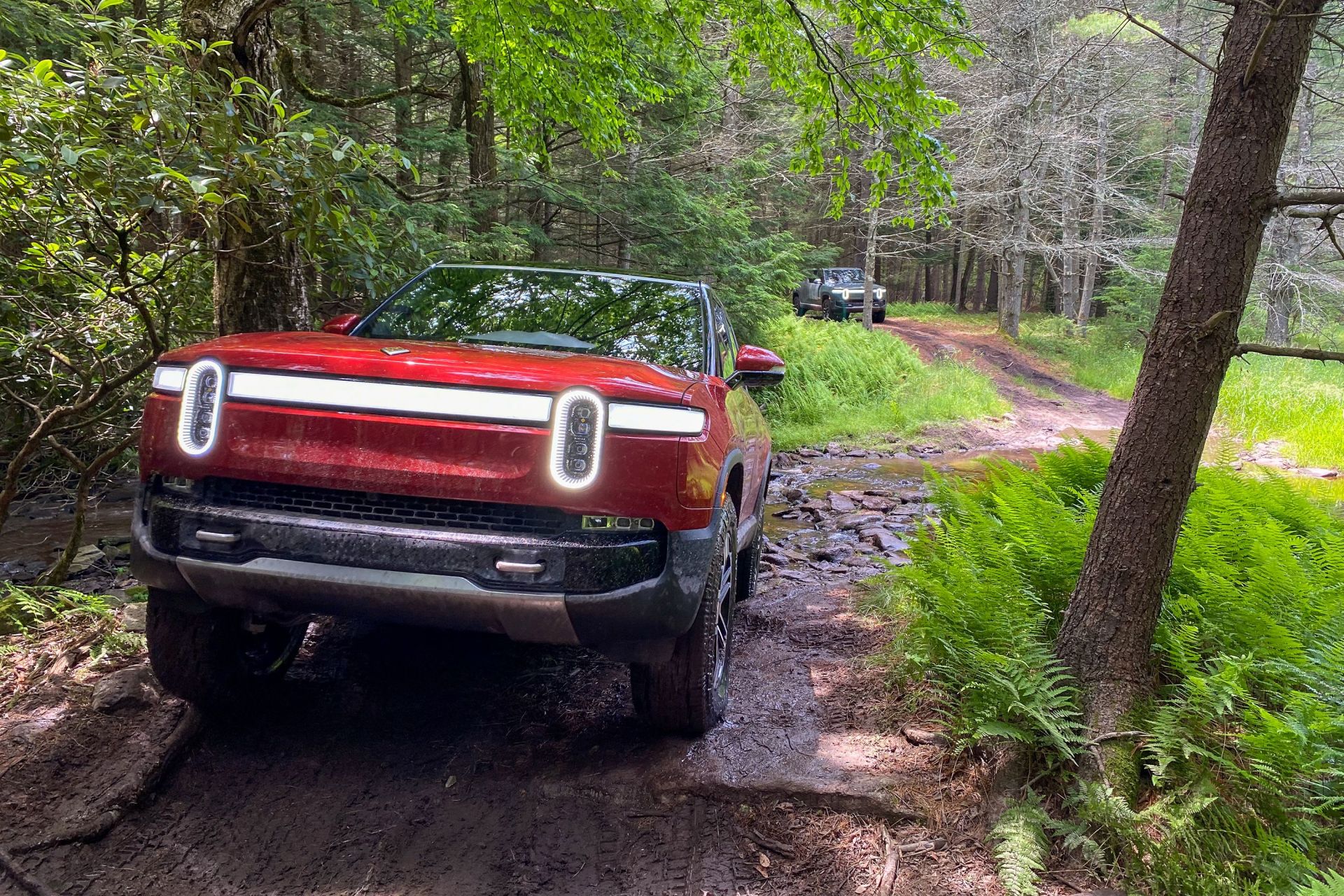 front of the rivian r1s
