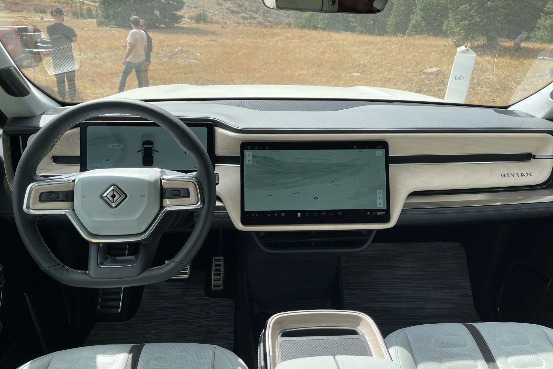 rivian r1t electric pickup truck 2022