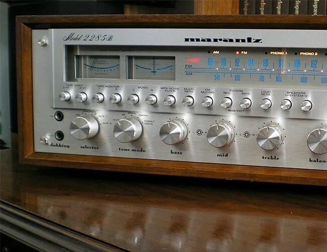 everything you need to know about vintage marantz receivers gear patrol 2285b