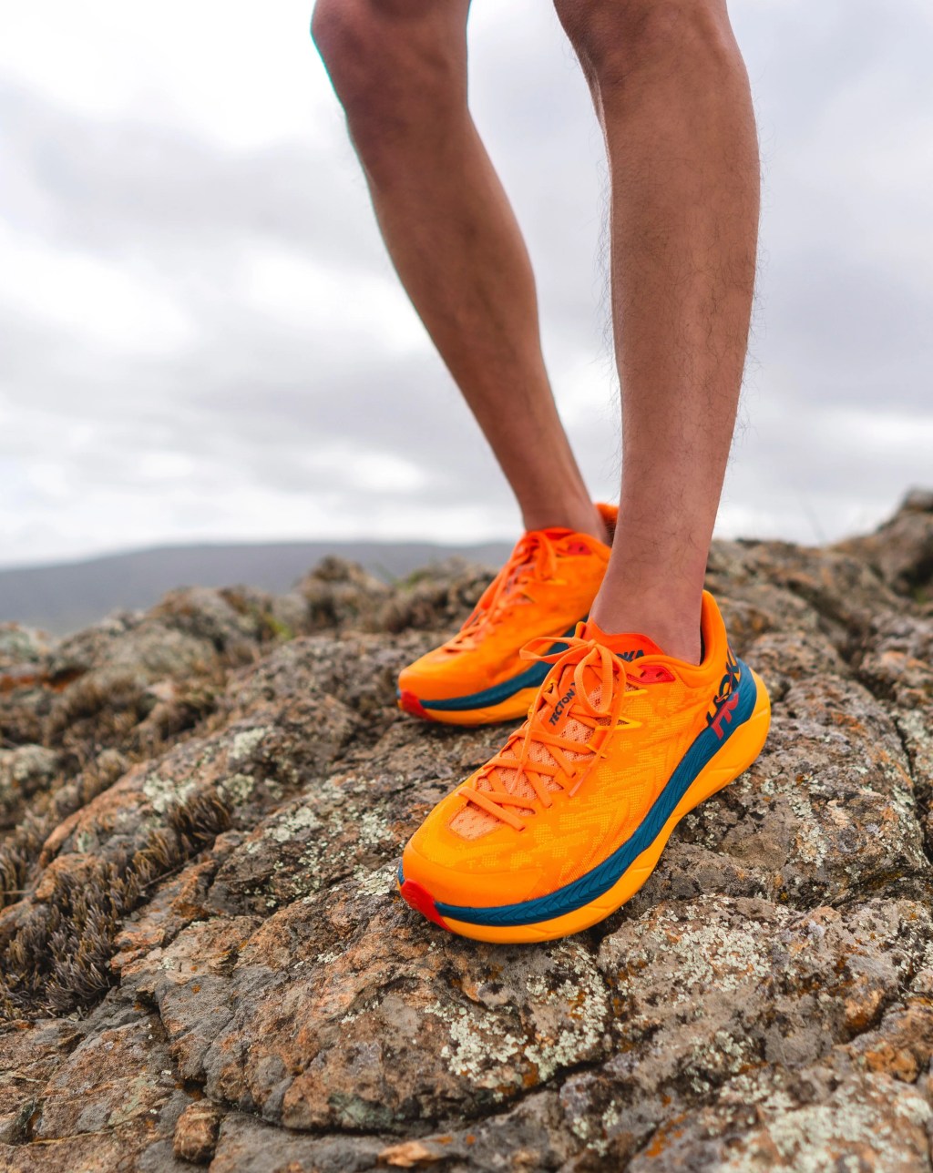 hoka tecton x running shoe