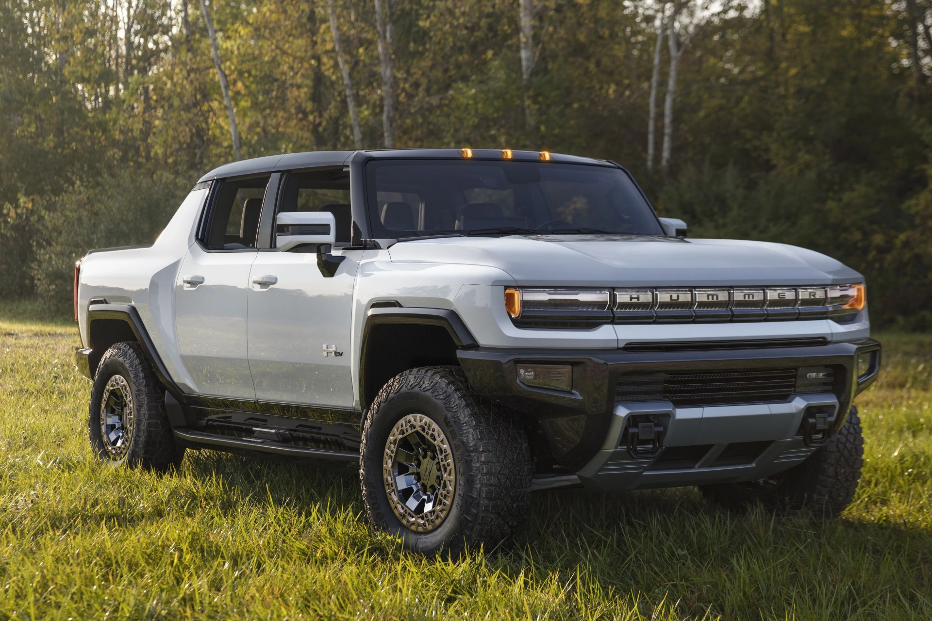 the gmc hummer ev is driven by next generation ev propulsion technology that enables unprecedented off road capability, extraordinary on road performance and an immersive driving experience