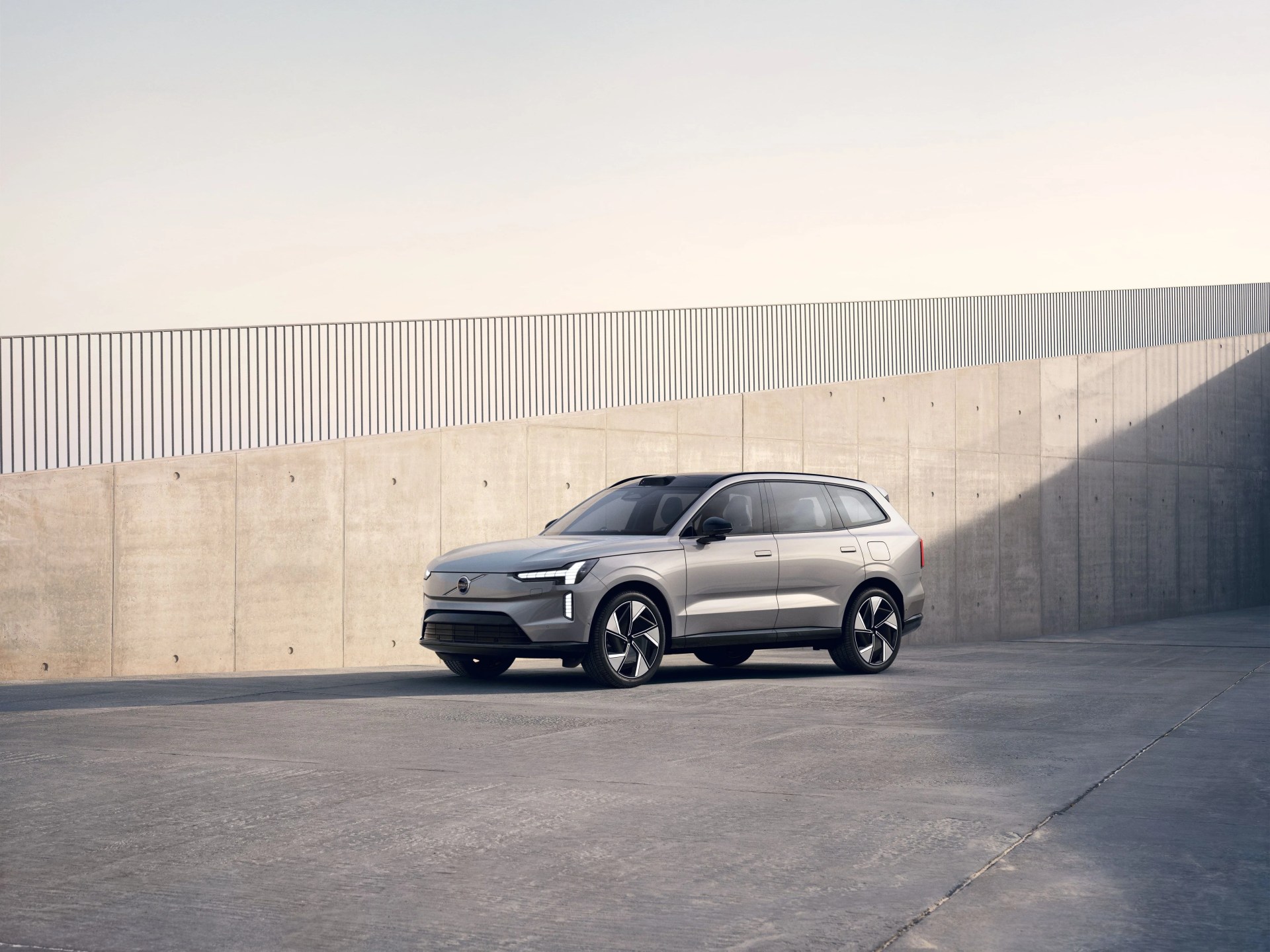 volvo ex90 2023 ev