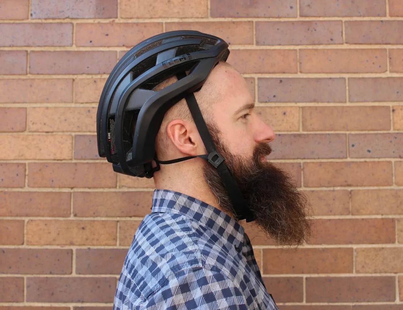 Helmet-Fails-Gear-Patrol-Backwards-