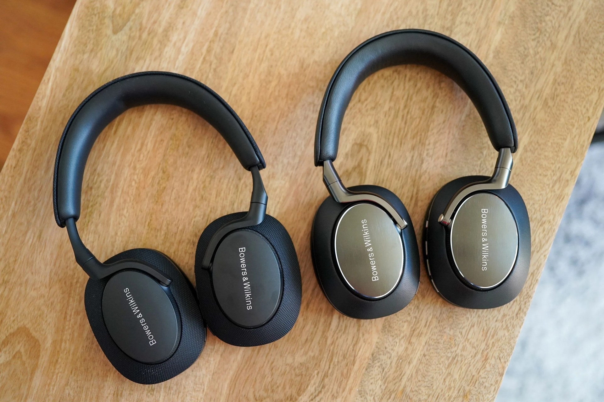 bowers and wilkins px8 headphones