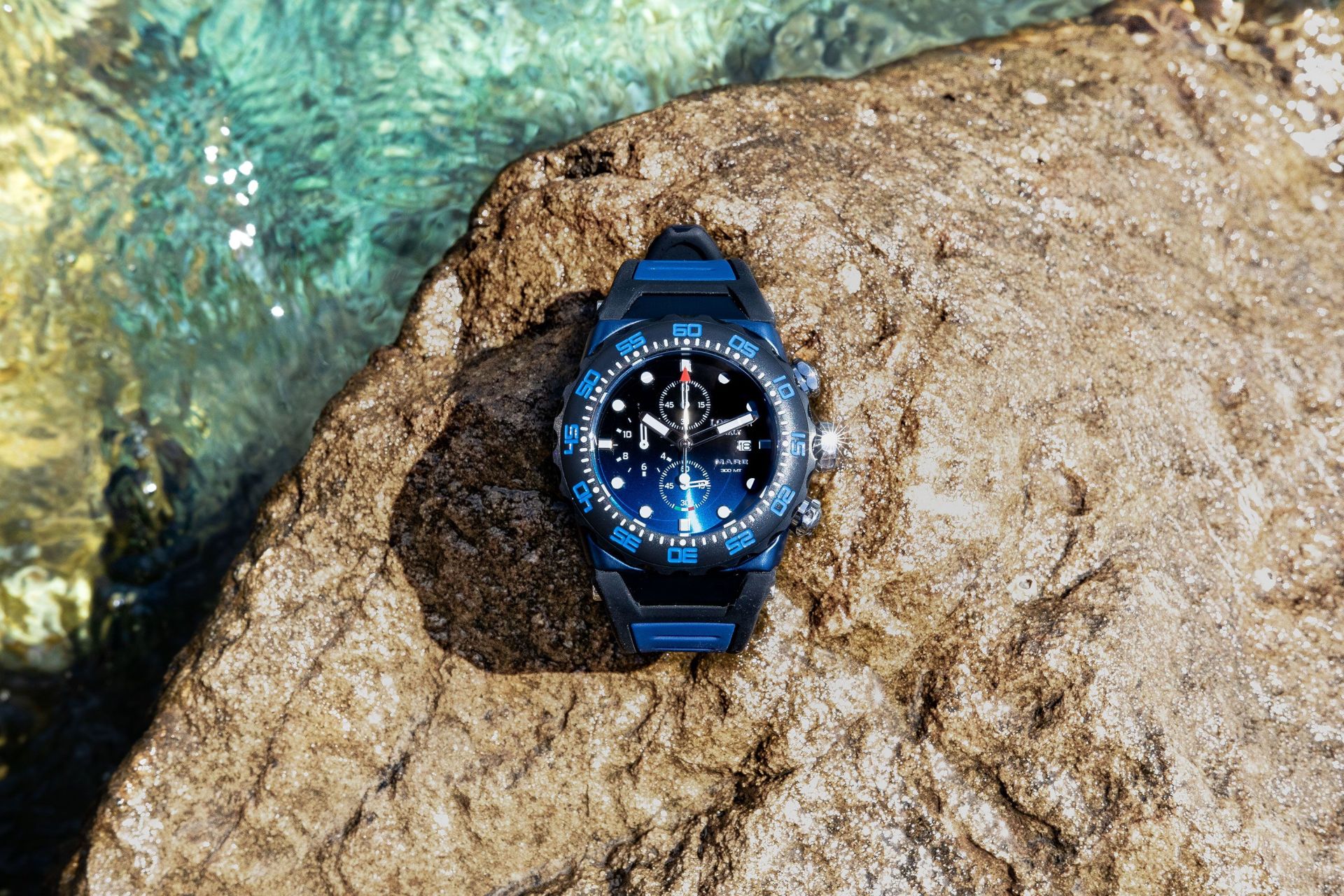 locman 300 metri watch
