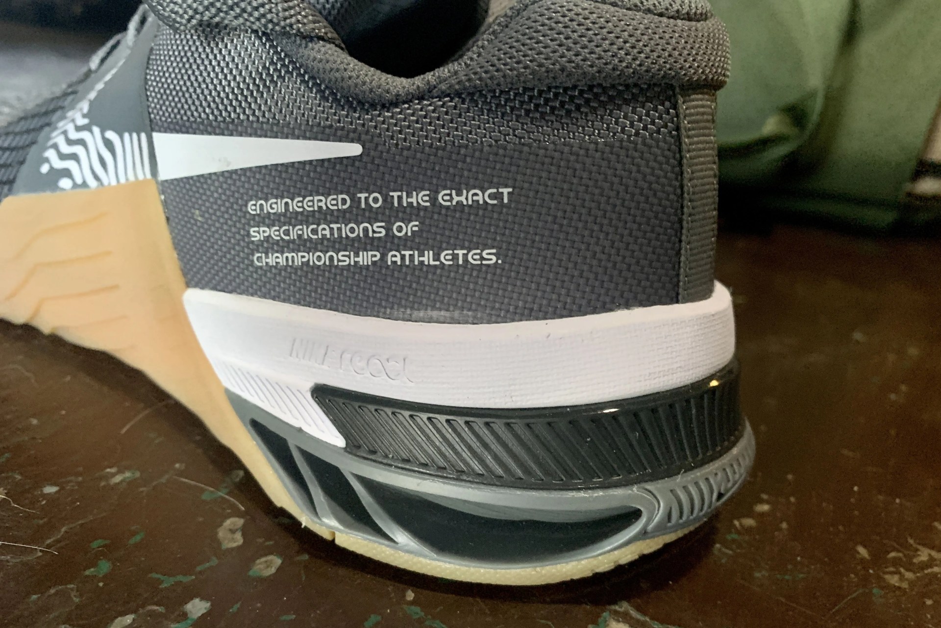 heel of a nike metcon 8 shoe