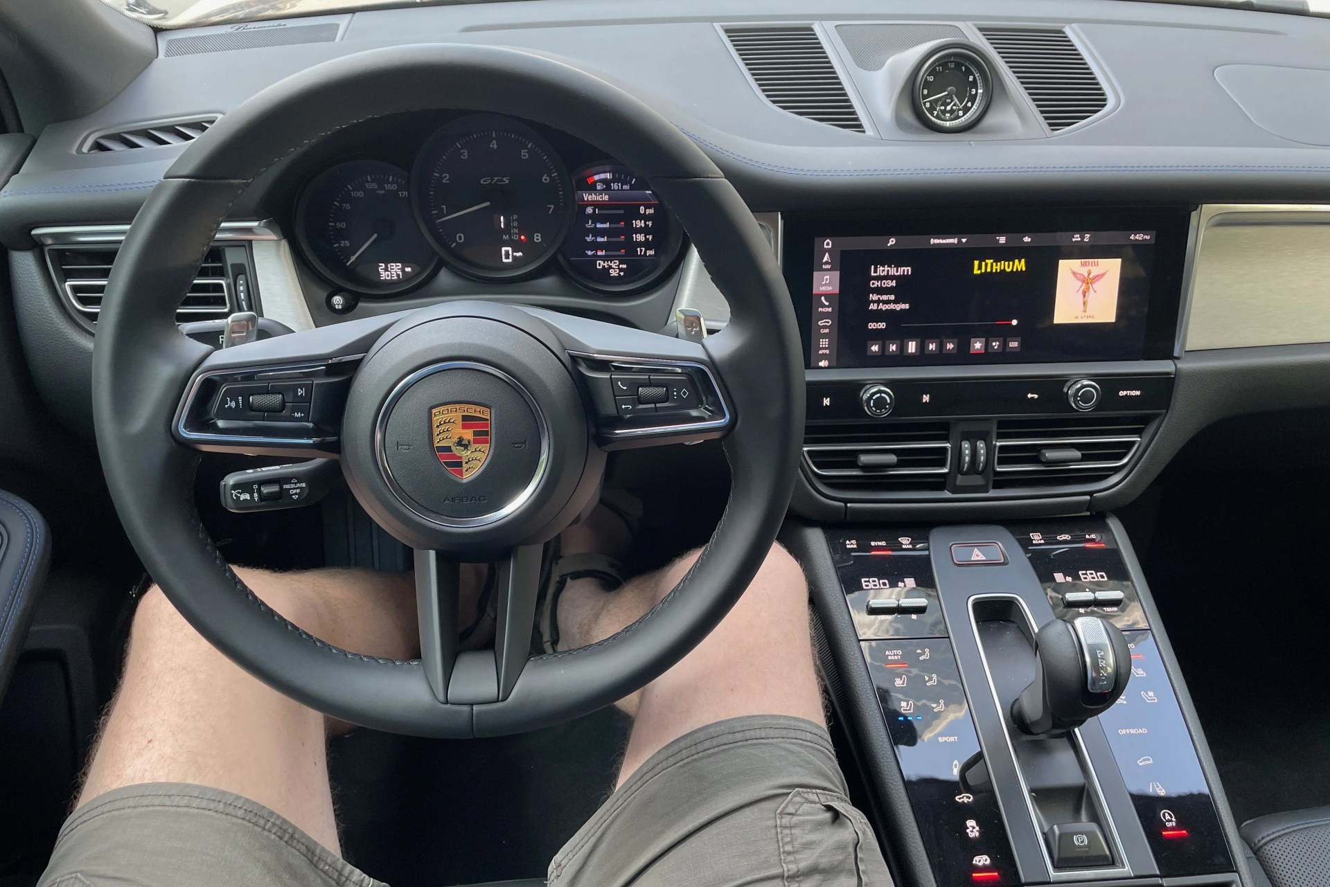 porsche macan gts